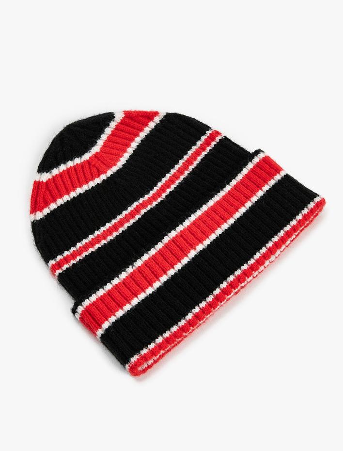 Erkek Örgü Bere Çok Renkli Şerit Desenli