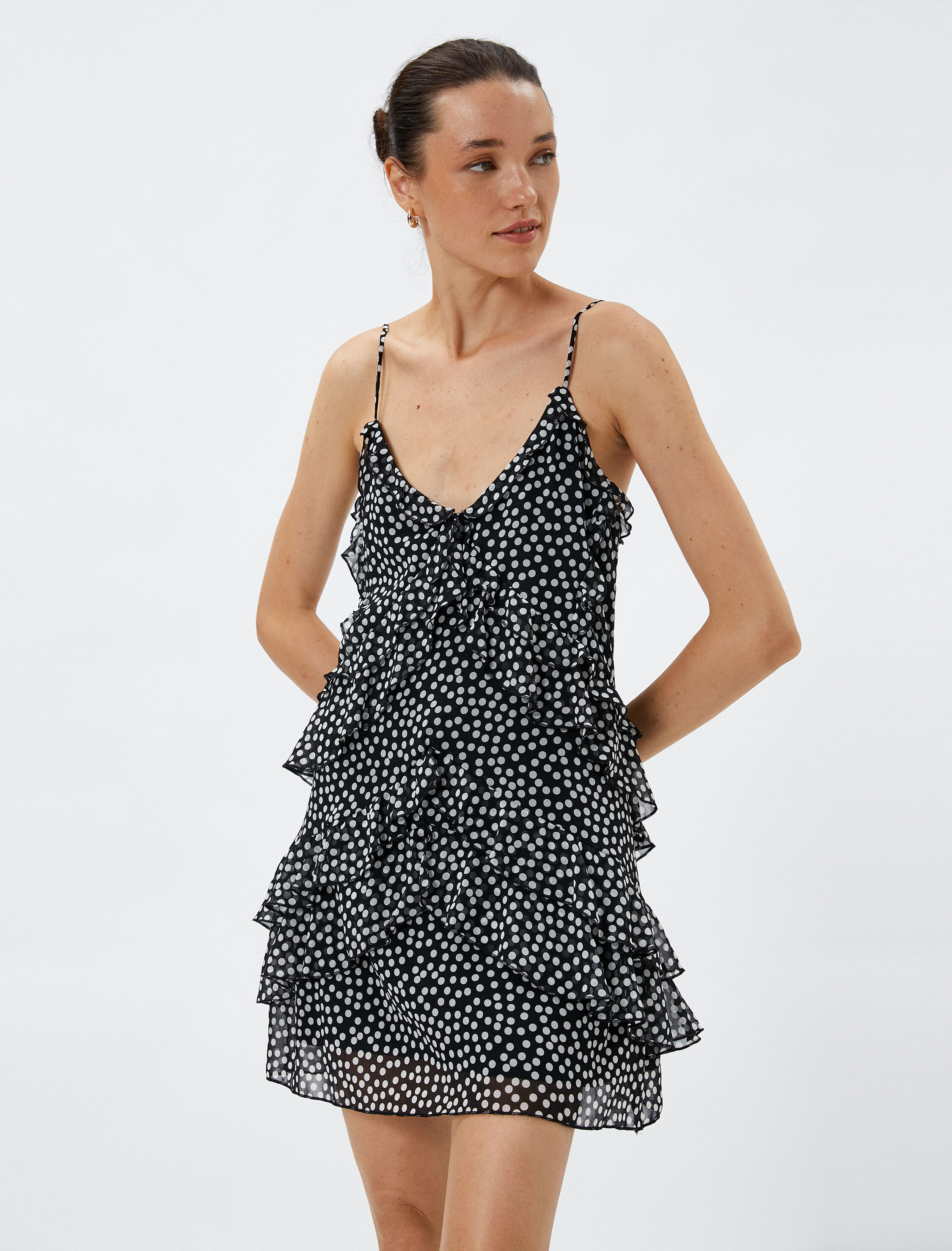   Fırfırlı Puantiyeli Elbise Şifon Mini İnce Askılı V Yaka Astarlı