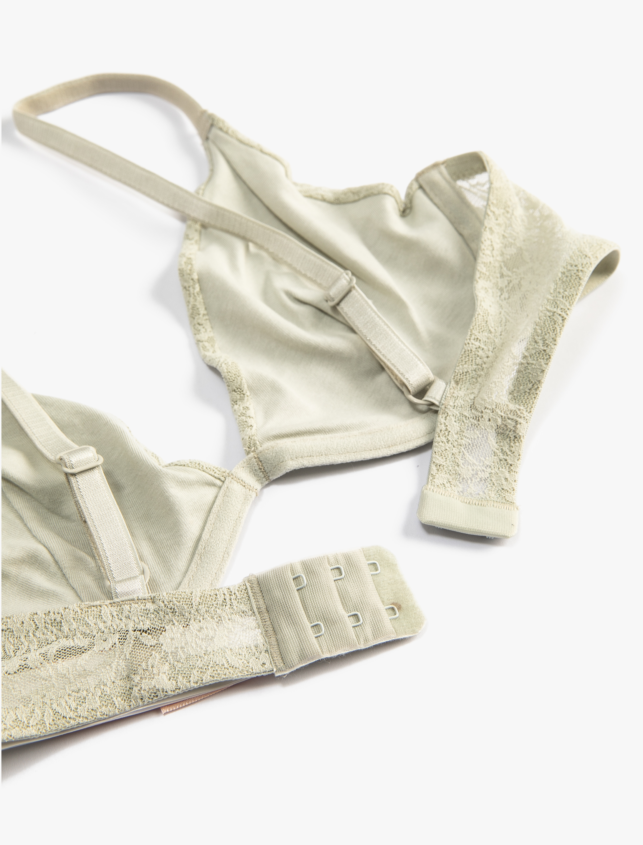   Balenli Sütyen Dantelli Dolgusuz Kapsız İnce Askılı