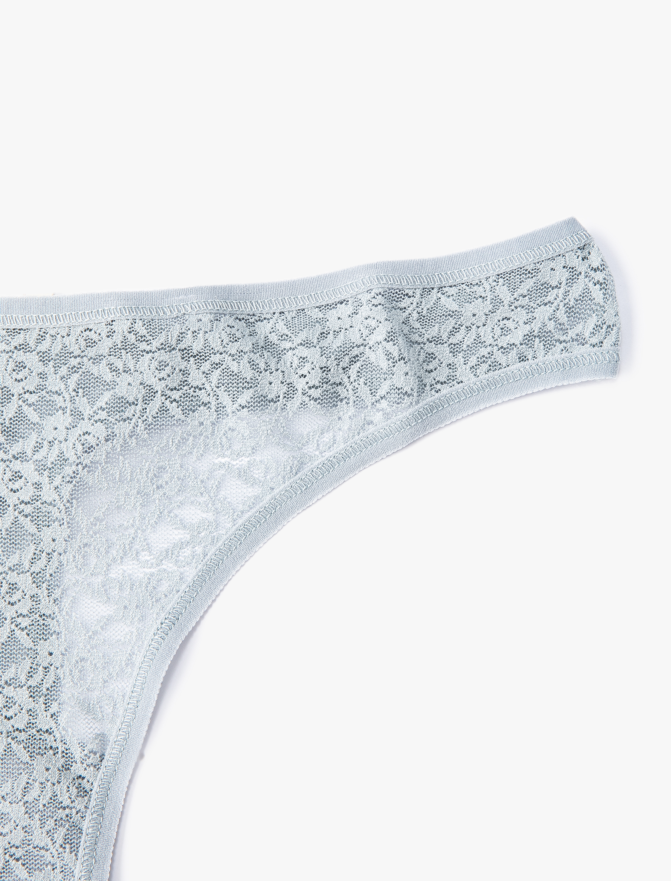   String Külot Dantelli Normal Bel