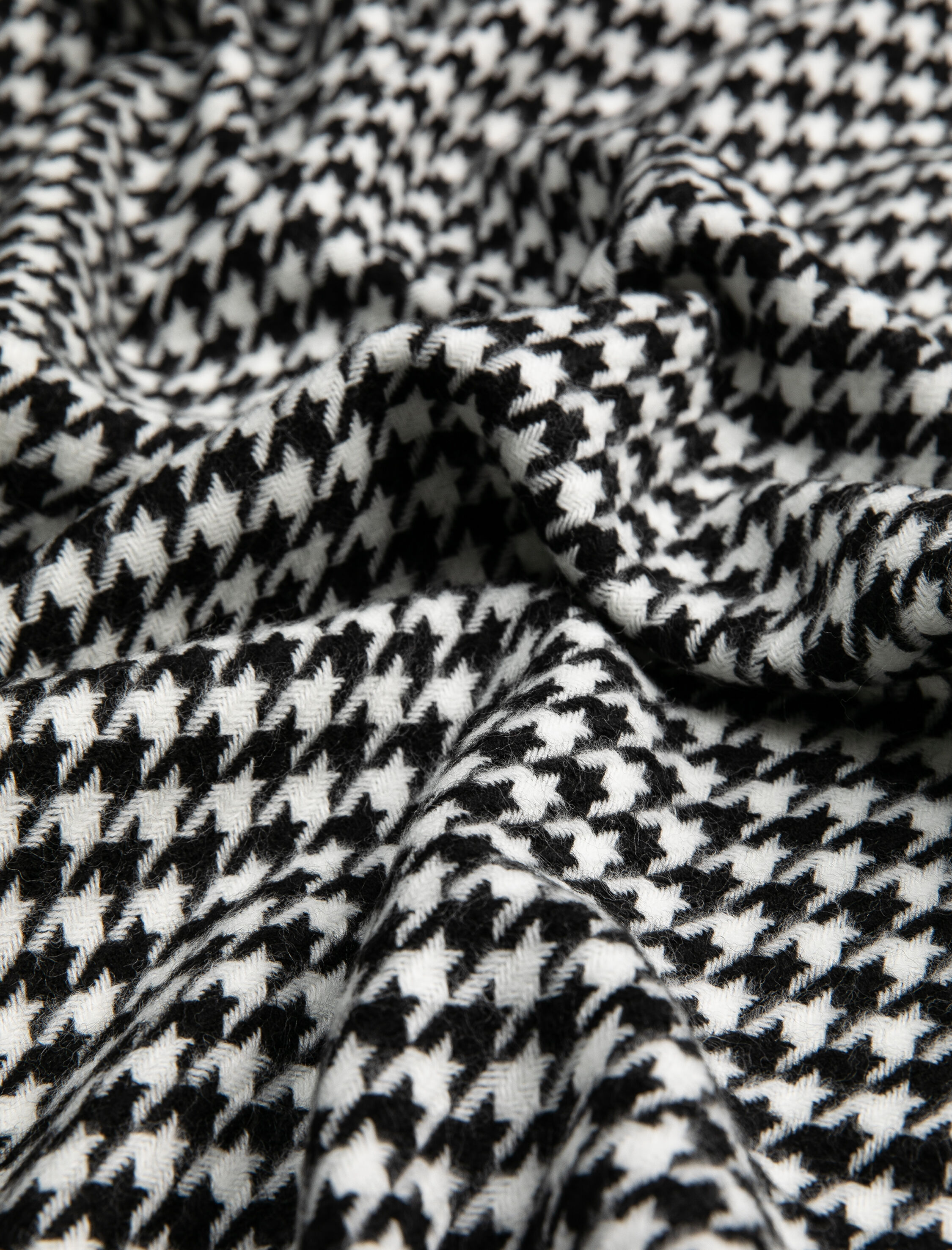  Kadın Şal Kazayağı Desenli Püsküllü Yumuşak Dokulu