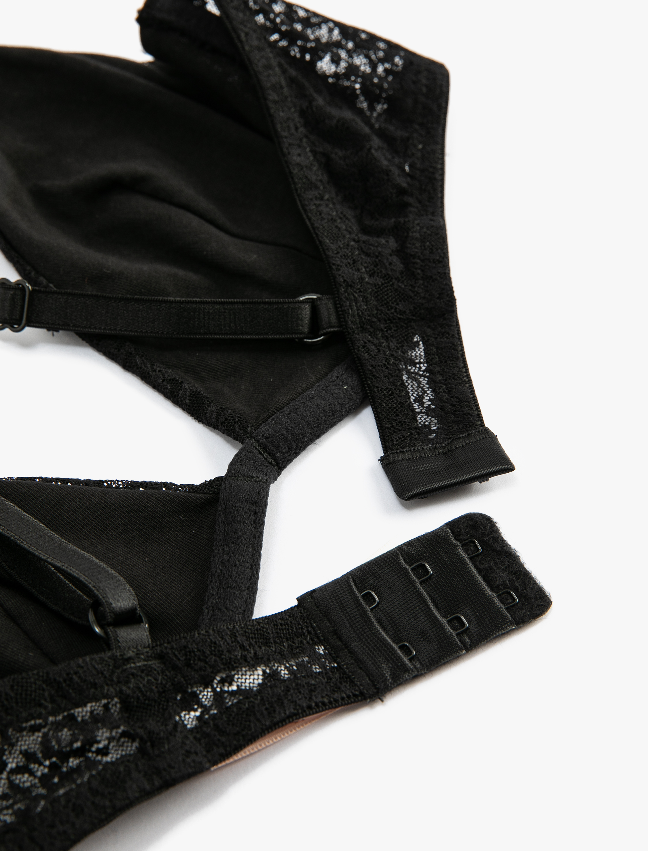   Balenli Sütyen Dantelli Dolgusuz Kapsız İnce Askılı