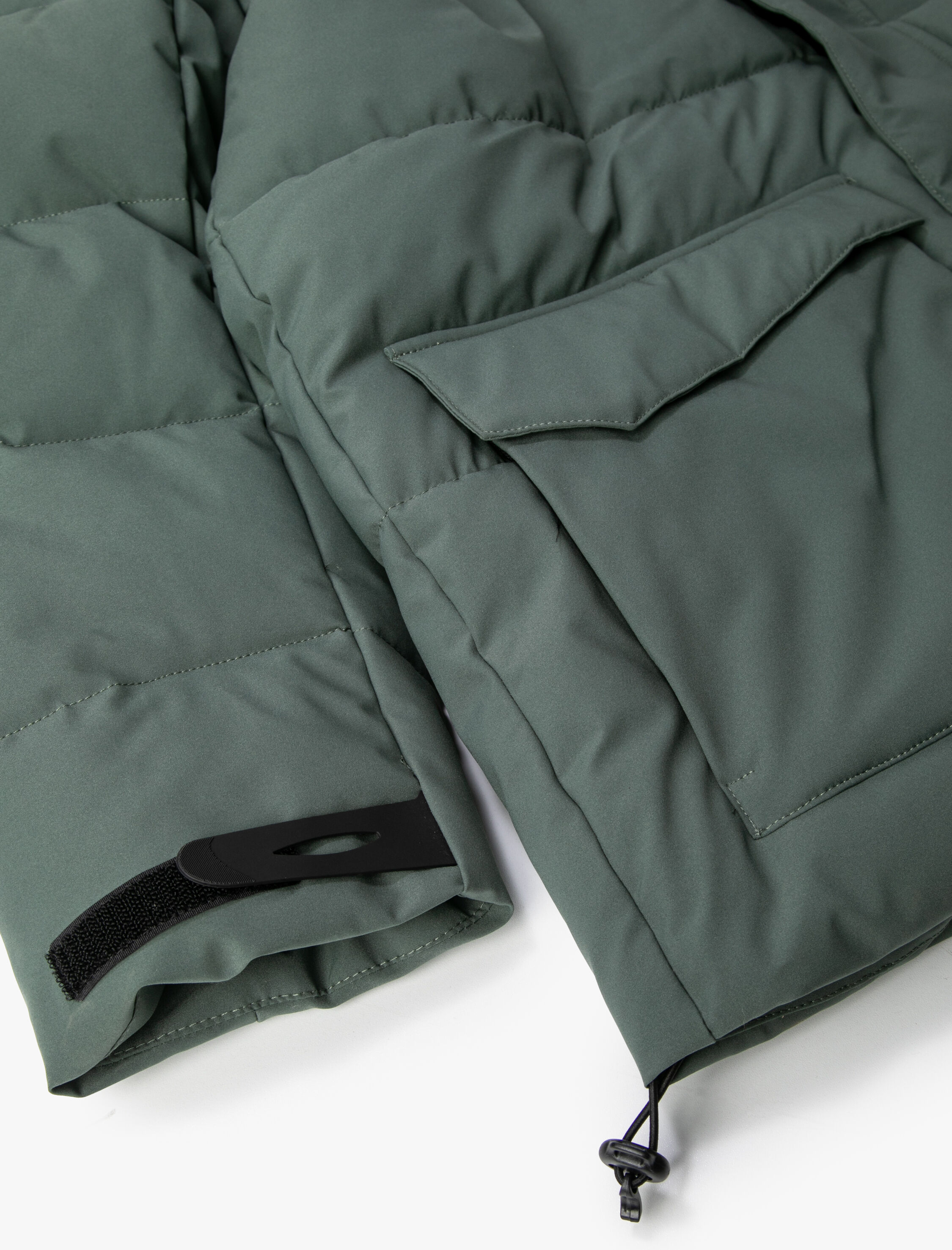   Şişme Mont Kapşonlu Fermuarlı Cep Detaylı Çıtçıt Düğmeli