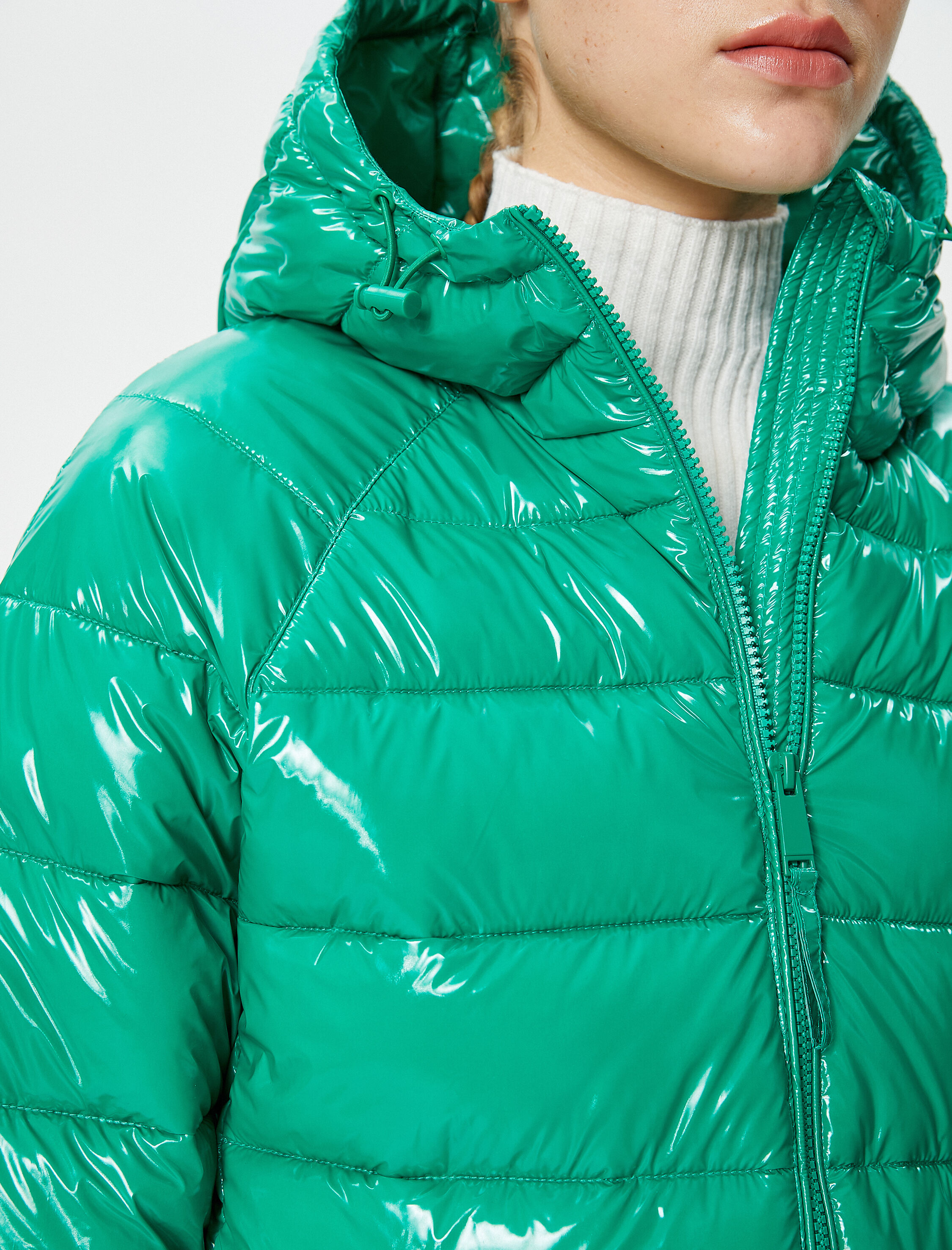   Kısa Şişme Mont Kapüşonlu Cep Detaylı Fermuarlı