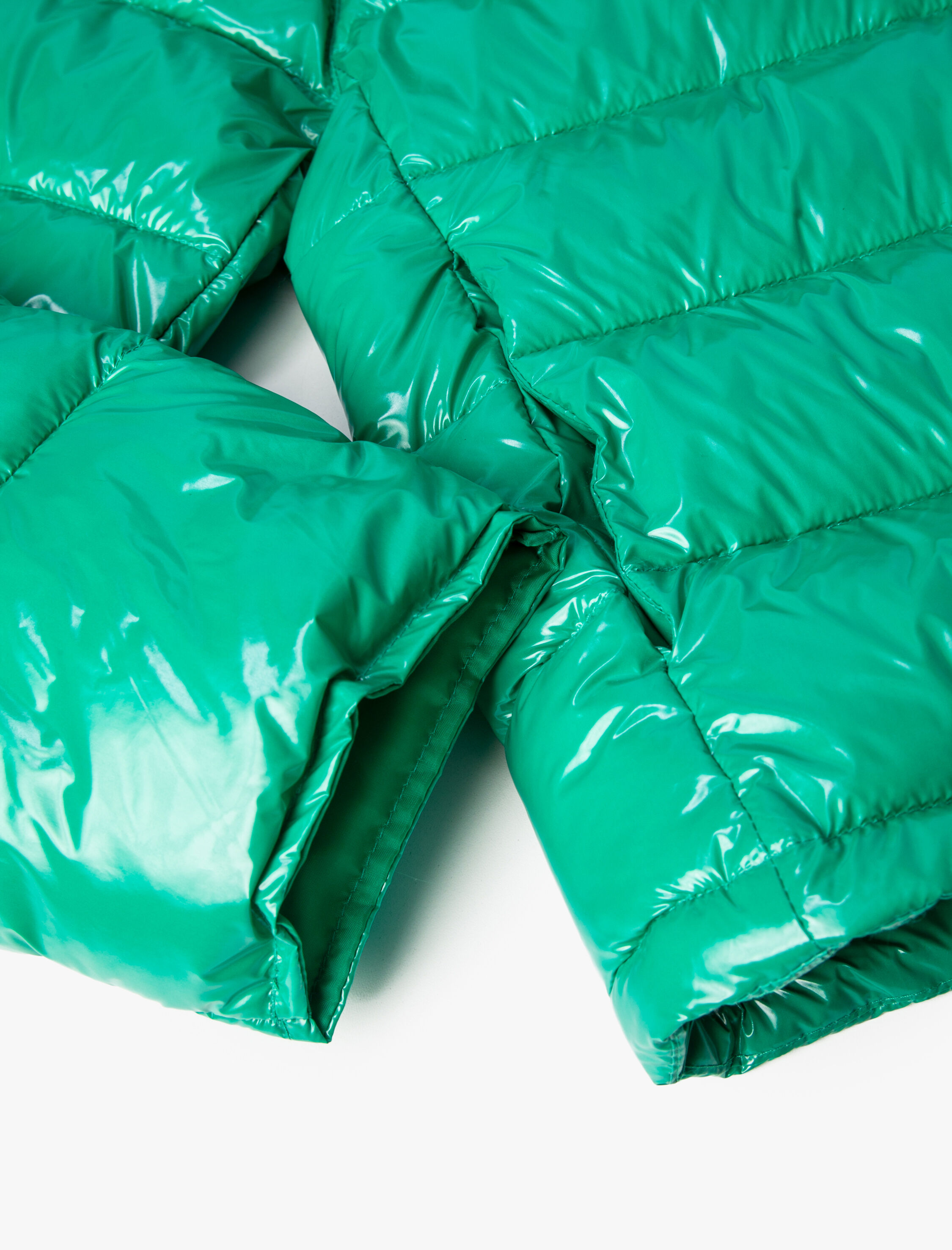   Kısa Şişme Mont Kapüşonlu Cep Detaylı Fermuarlı