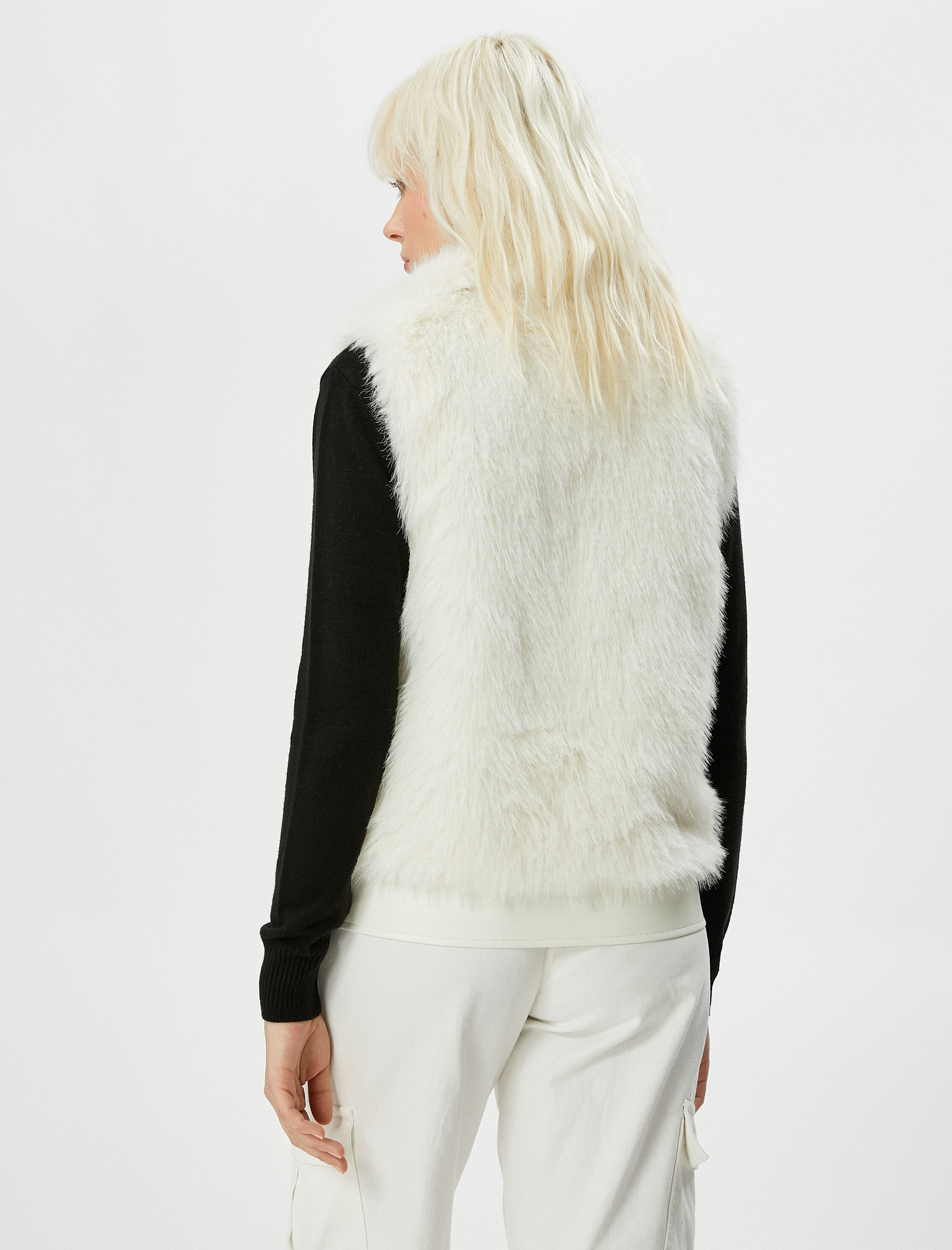 Peluş Yelek Kruvaze Kapama Fermuarlı Cep Detaylı