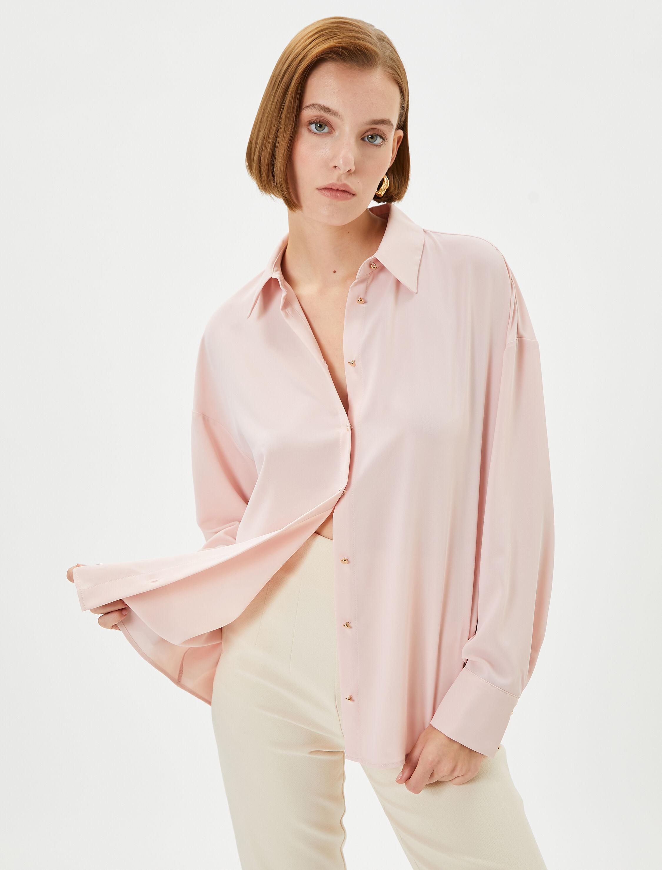   Uzun Kollu Gömlek Düğmeli Klasik Yaka