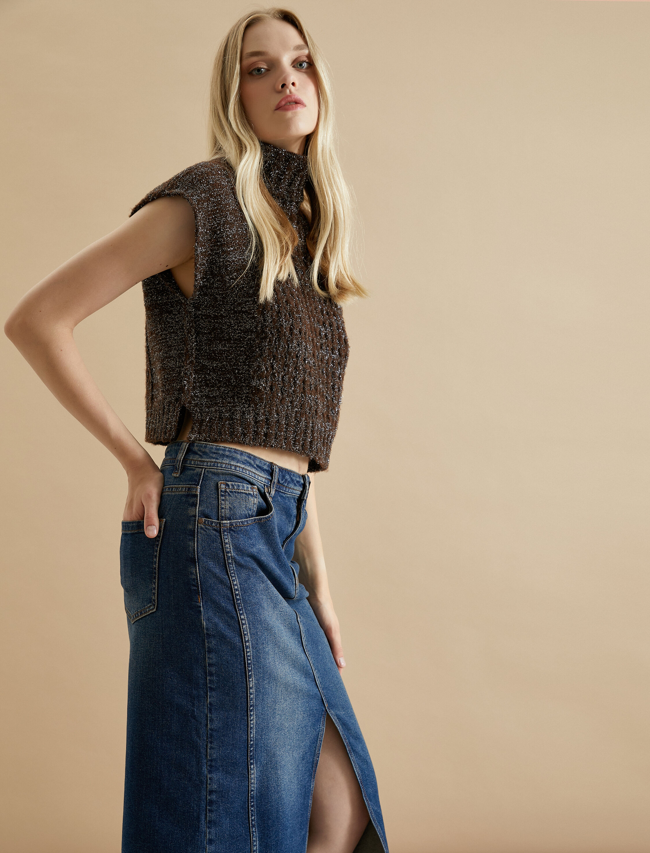   Koton X Şahika Ercümen - Simli Balıkçı Yaka Örgü Süveter