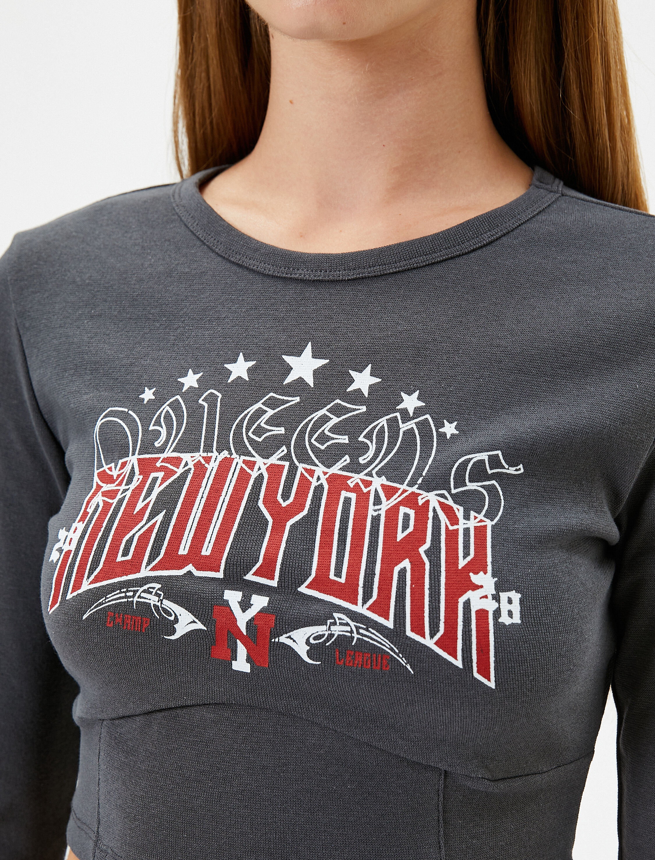   Uzun Kollu Crop Tişört Dar Kalıp Korse Detaylı Bisiklet Yaka Baskılı Pamuklu