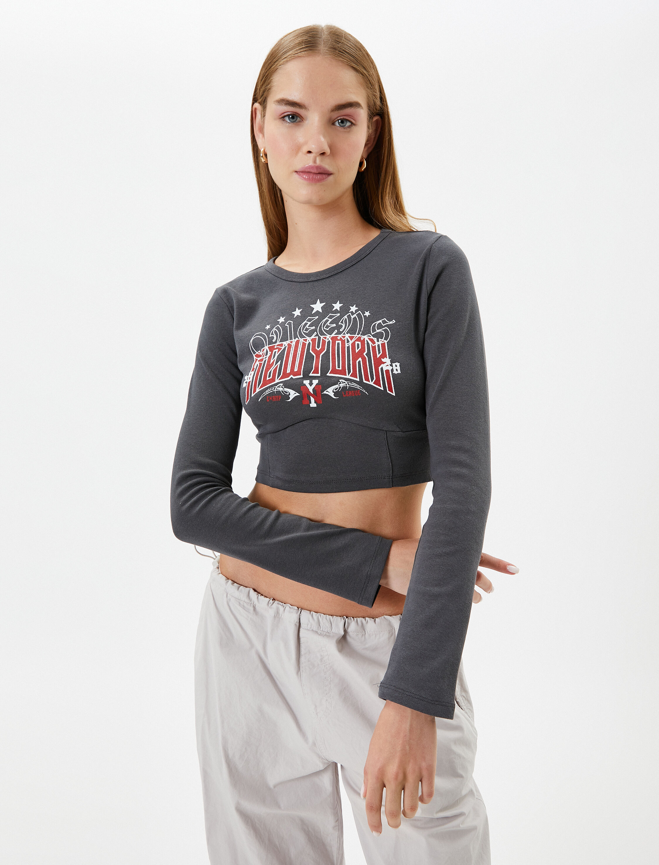   Uzun Kollu Crop Tişört Dar Kalıp Korse Detaylı Bisiklet Yaka Baskılı Pamuklu