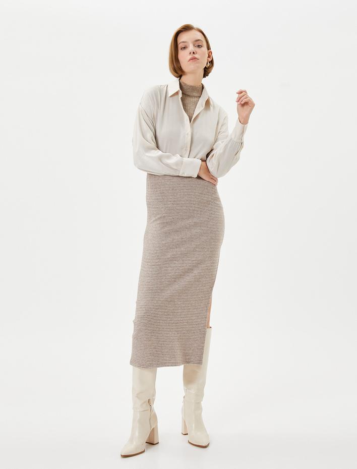  Midi Boy Triko Etek Yüksek Bel Yırtmaç Detaylı