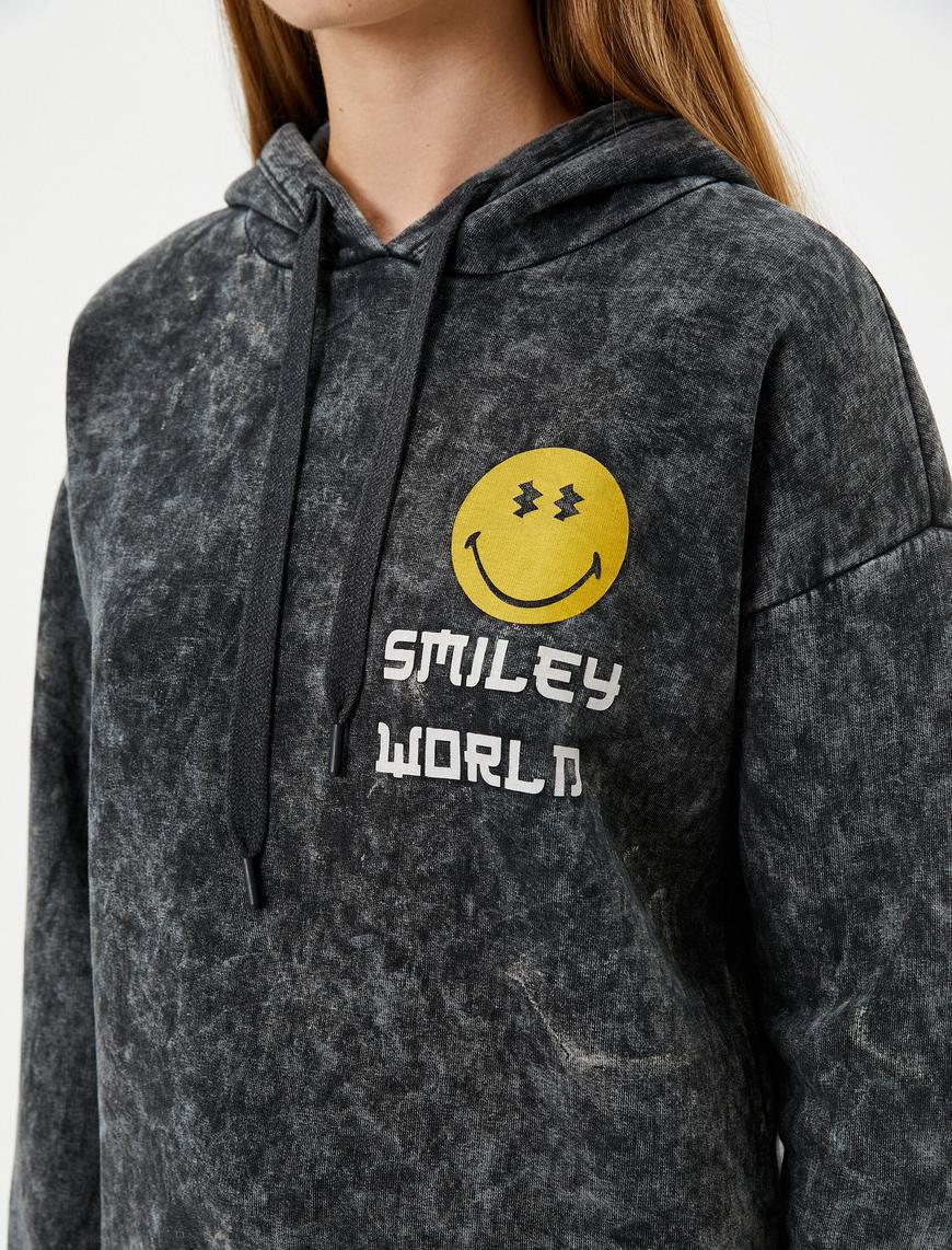   SmileyWorld® Kapşonlu Sweatshirt Lisanslı Rahat Kalıp Soluk Efektli Şardonlu Arkası Baskılı Pamuklu