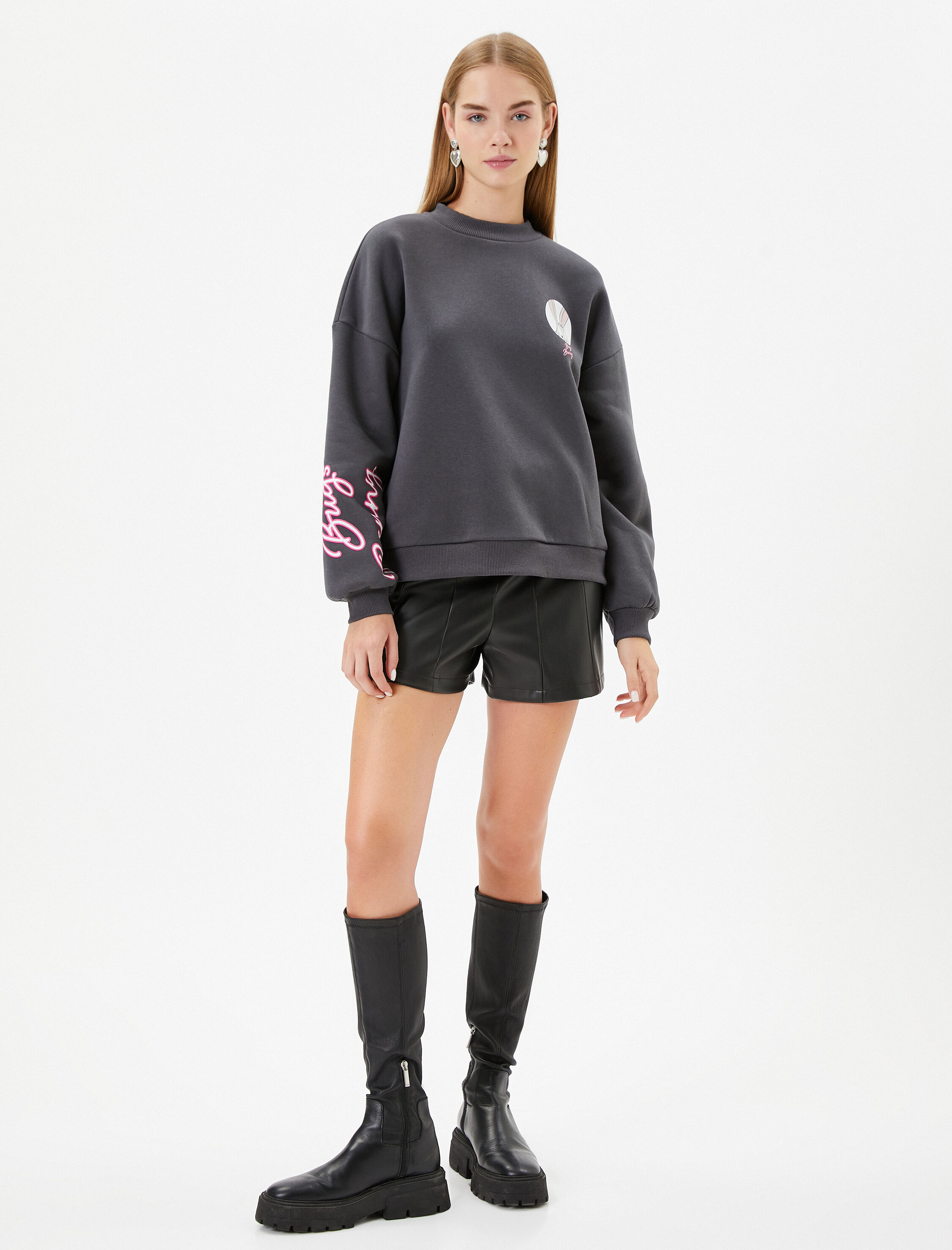 Bugs Bunny Sweatshirt Arkası Baskılı Lisanslı Rahat Kalıp Şardonlu Dik Yaka