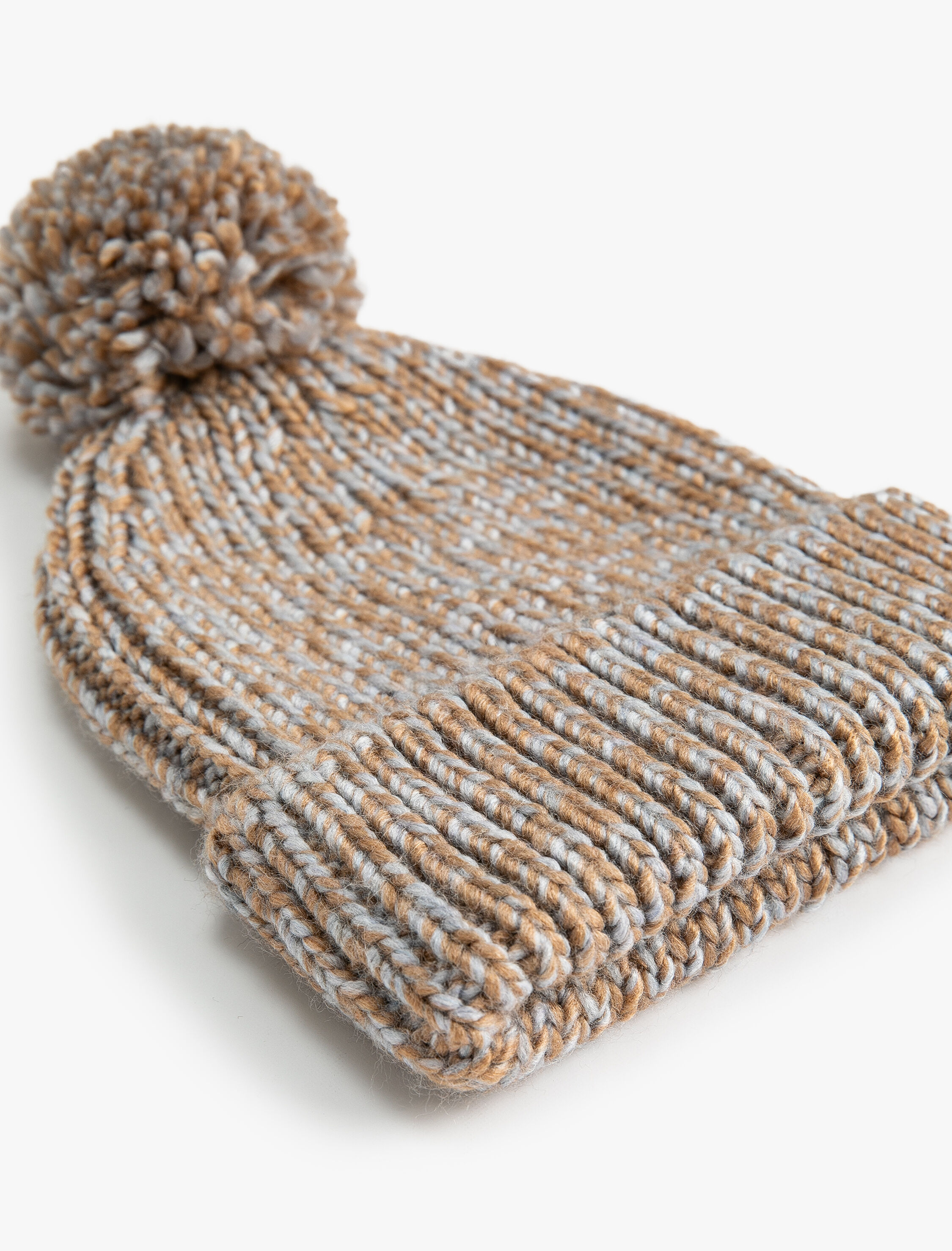  Kadın Lastikli Örgü Bere Kenarları Katlı Ponpon Detaylı