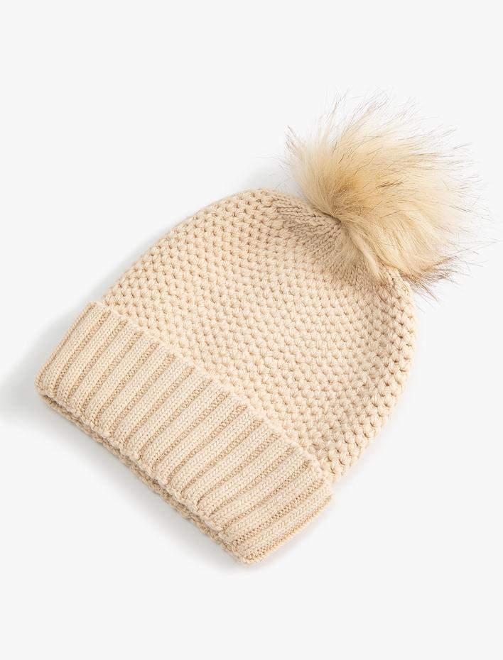 Kadın Lastikli Örgü Bere Kenarları Katlı Peluş Ponpon Detaylı