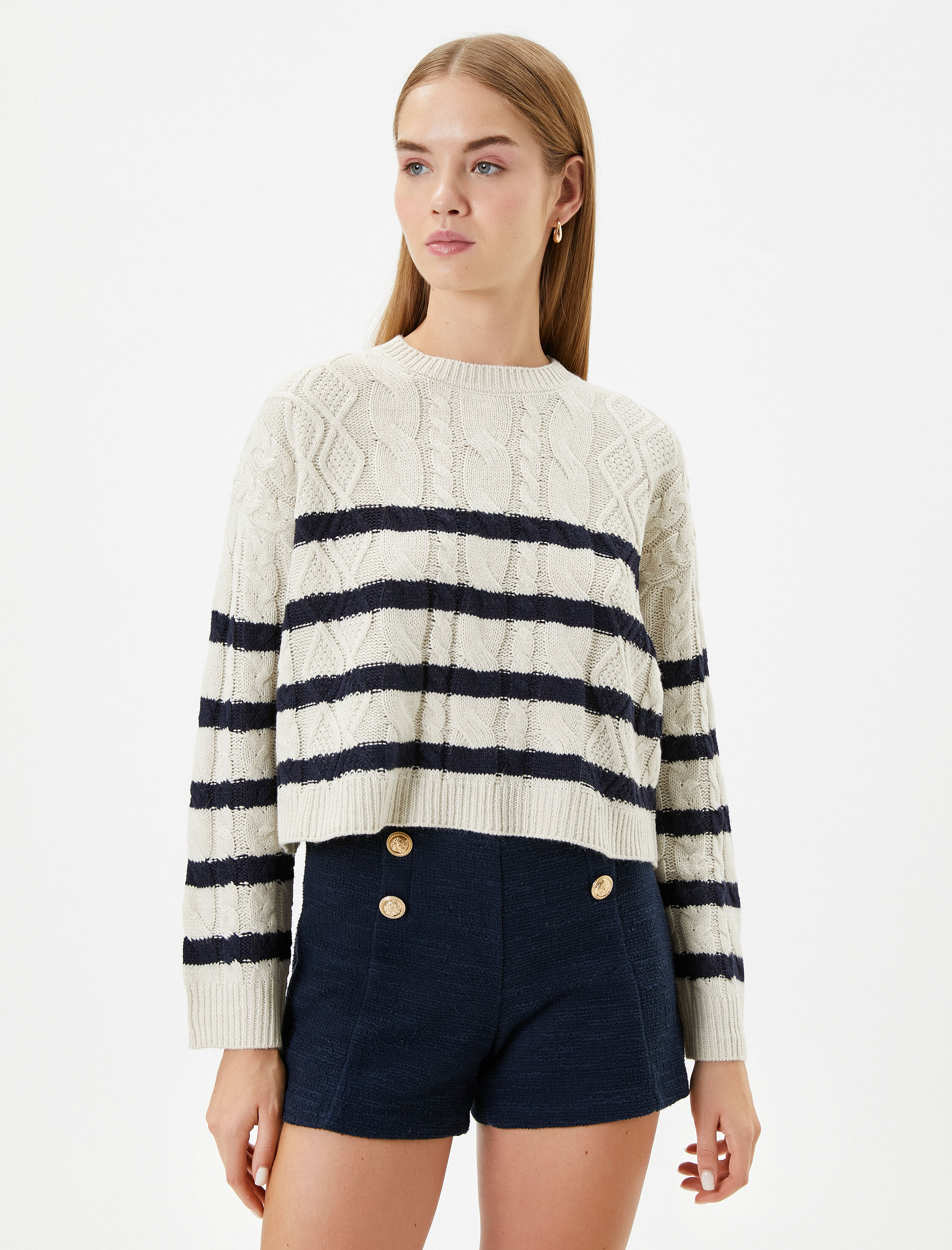   Crop Triko Kazak Bisiklet Yaka Uzun Kollu Saç Örgüsü Motifli