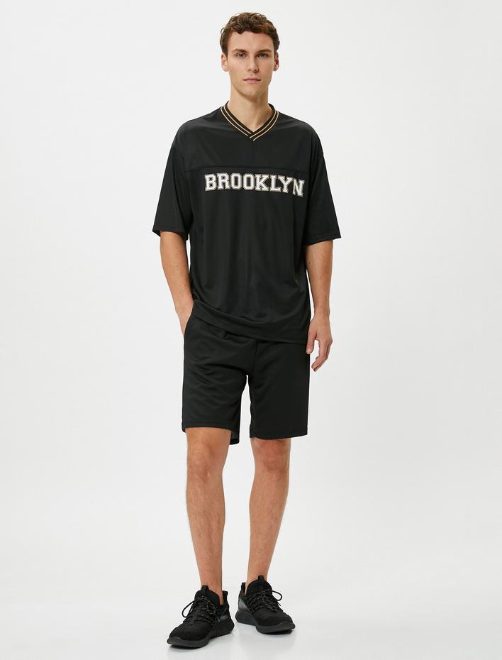  Spor Tişört V Yaka Kolej Baskılı Kısa Kollu