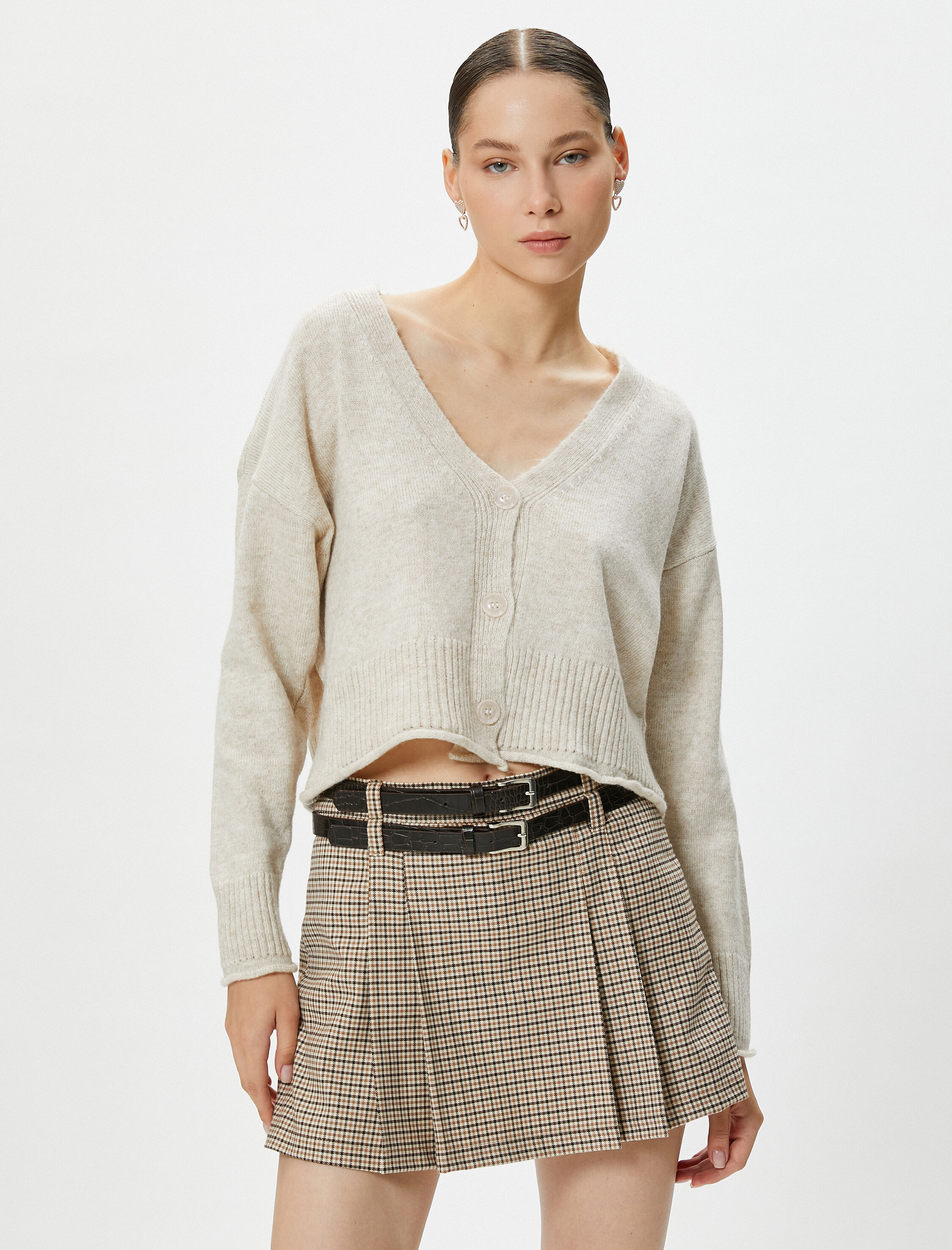   Düğmeli V Yaka Hırka Yumuşak Dokulu Uzun Kollu