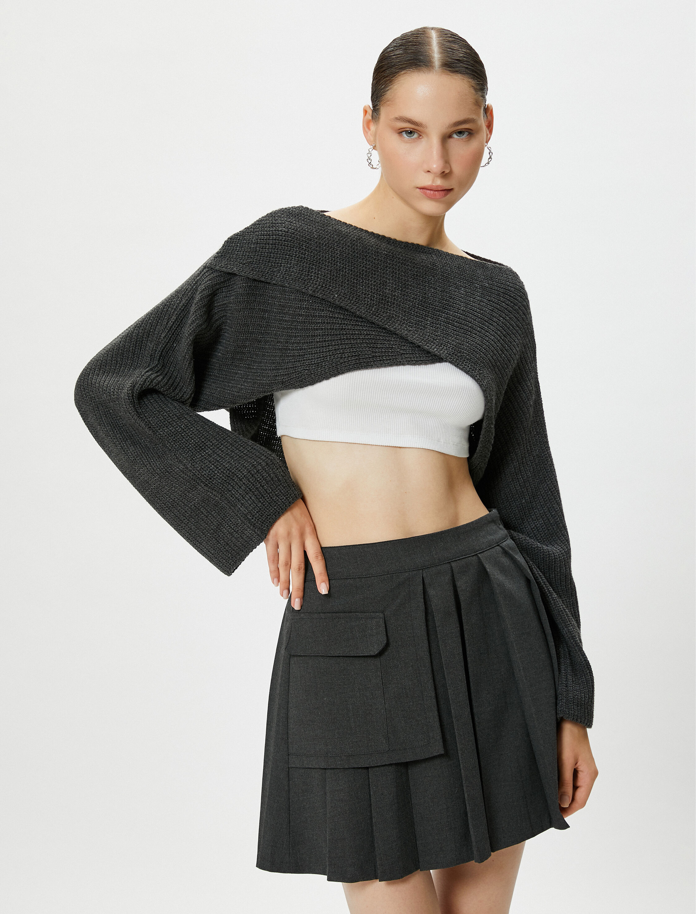   Crop Kruvaze Triko Kazak Asimetrik Kesim Uzun Geniş Kollu Kayık Yaka