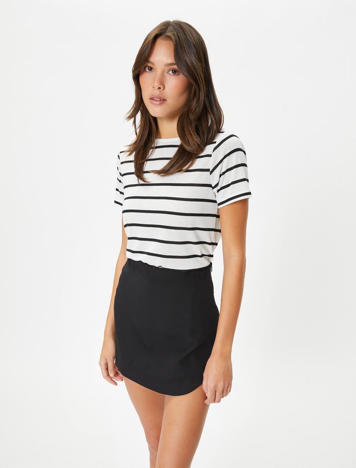  Basic Tişört Kısa Kollu Bisiklet Yaka Slim Fit