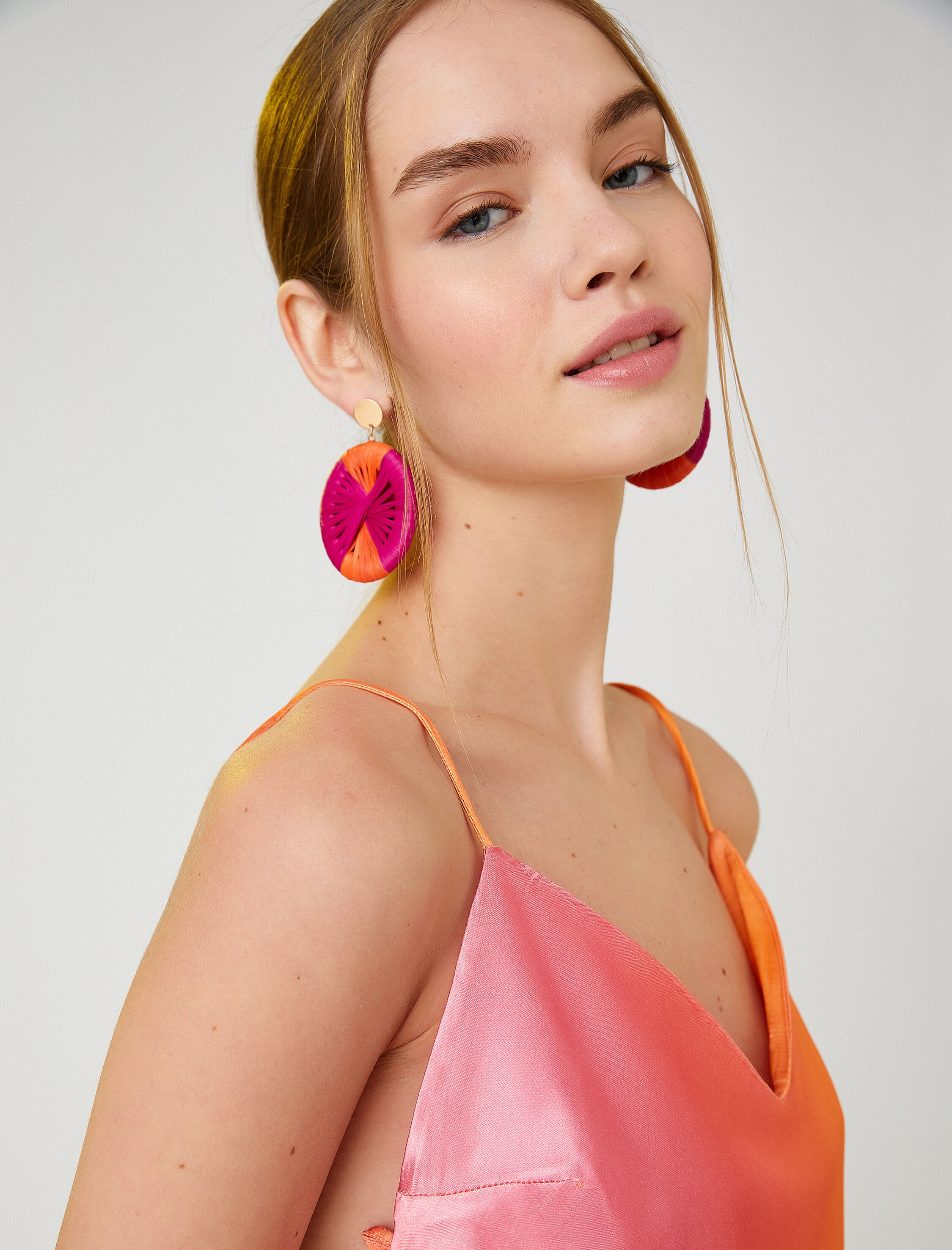  Kadın Küpe Etnik Görünümlü Büyük Yuvarlak Şekilli