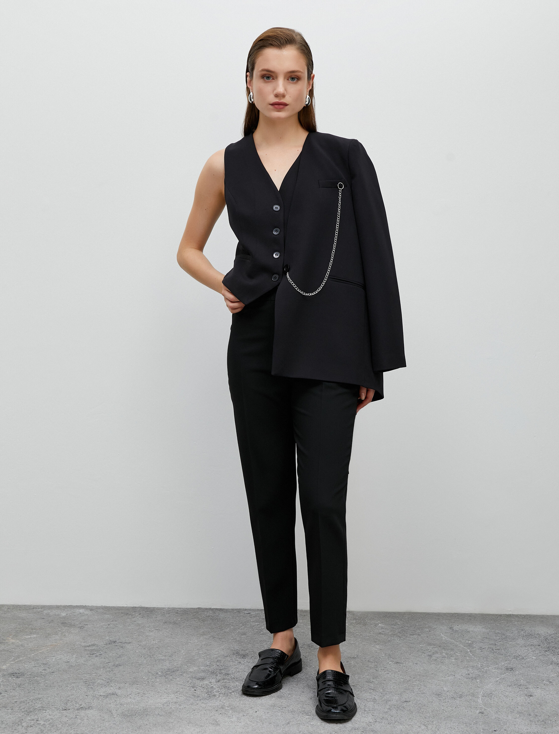   Kumaş Pantolon Dar Paça Yüksek Bel Zincir Aksesuarlı