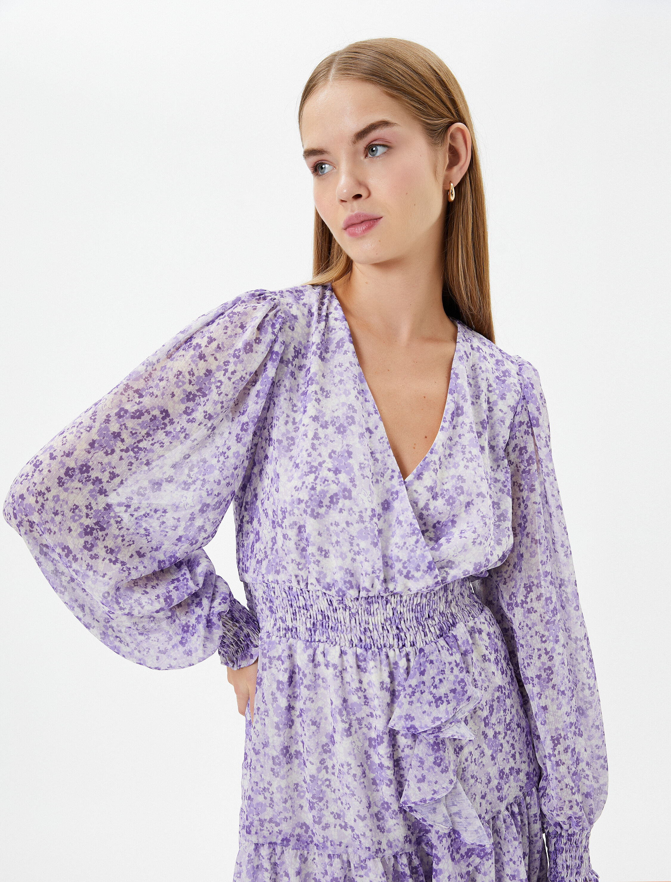   Çiçekli Kruvaze Mini Elbise Tüllü Uzun Balon Kollu Fırfır Detaylı