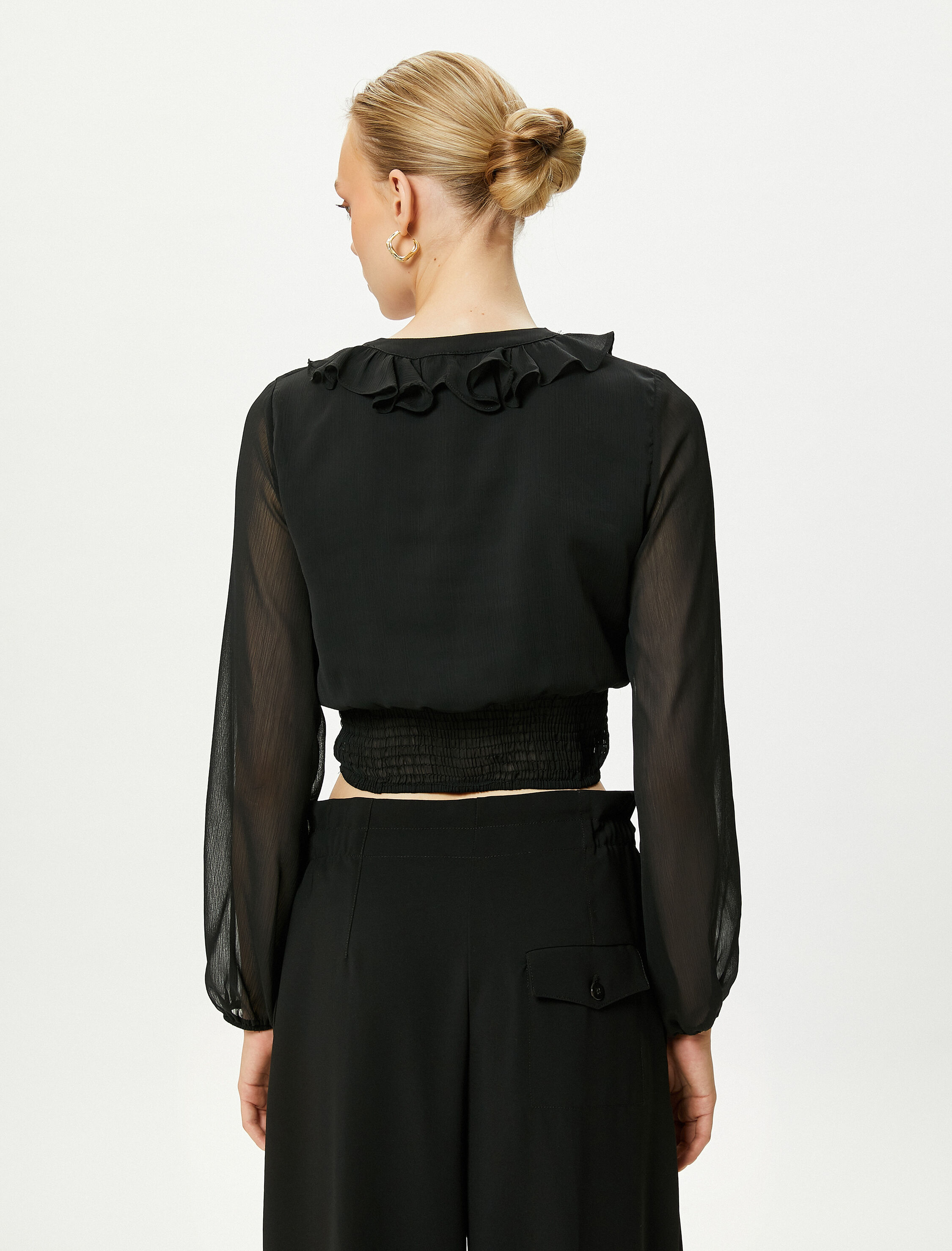 Şifon Crop Bluz Balon Kollu V Yaka Fırfırlı Düğmeli