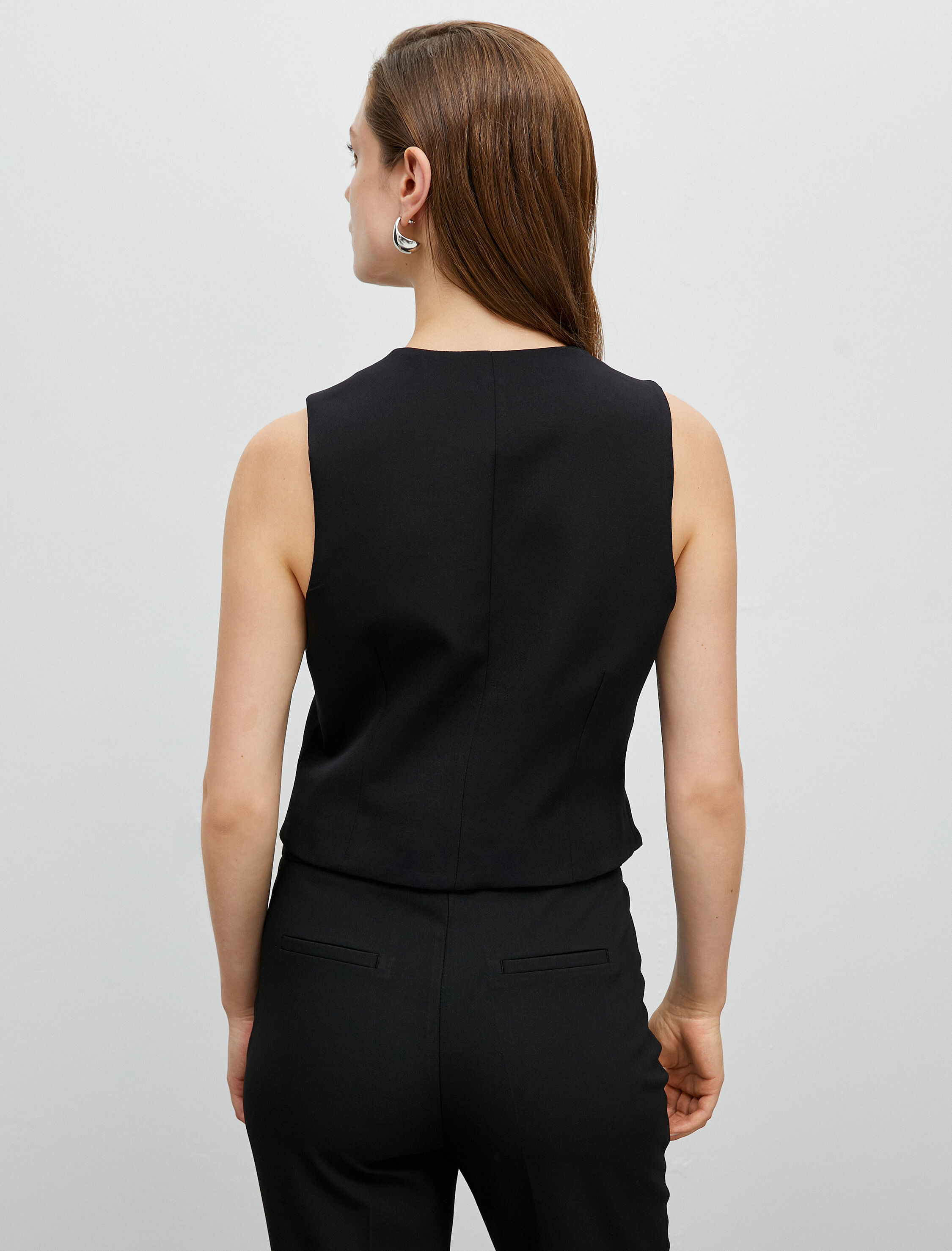   Yelek V Yaka Düğmeli Cep Detaylı