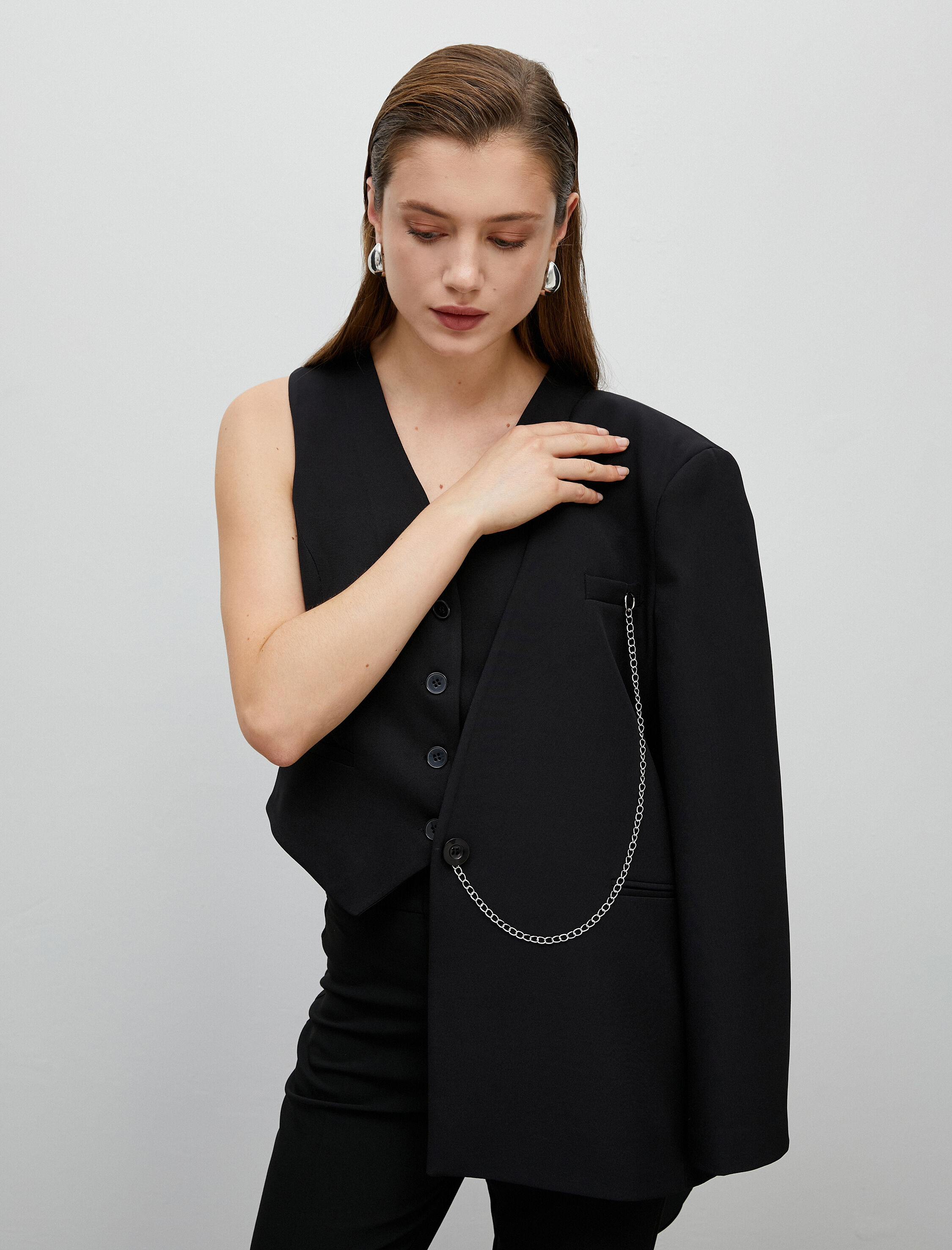   Yelek V Yaka Düğmeli Cep Detaylı