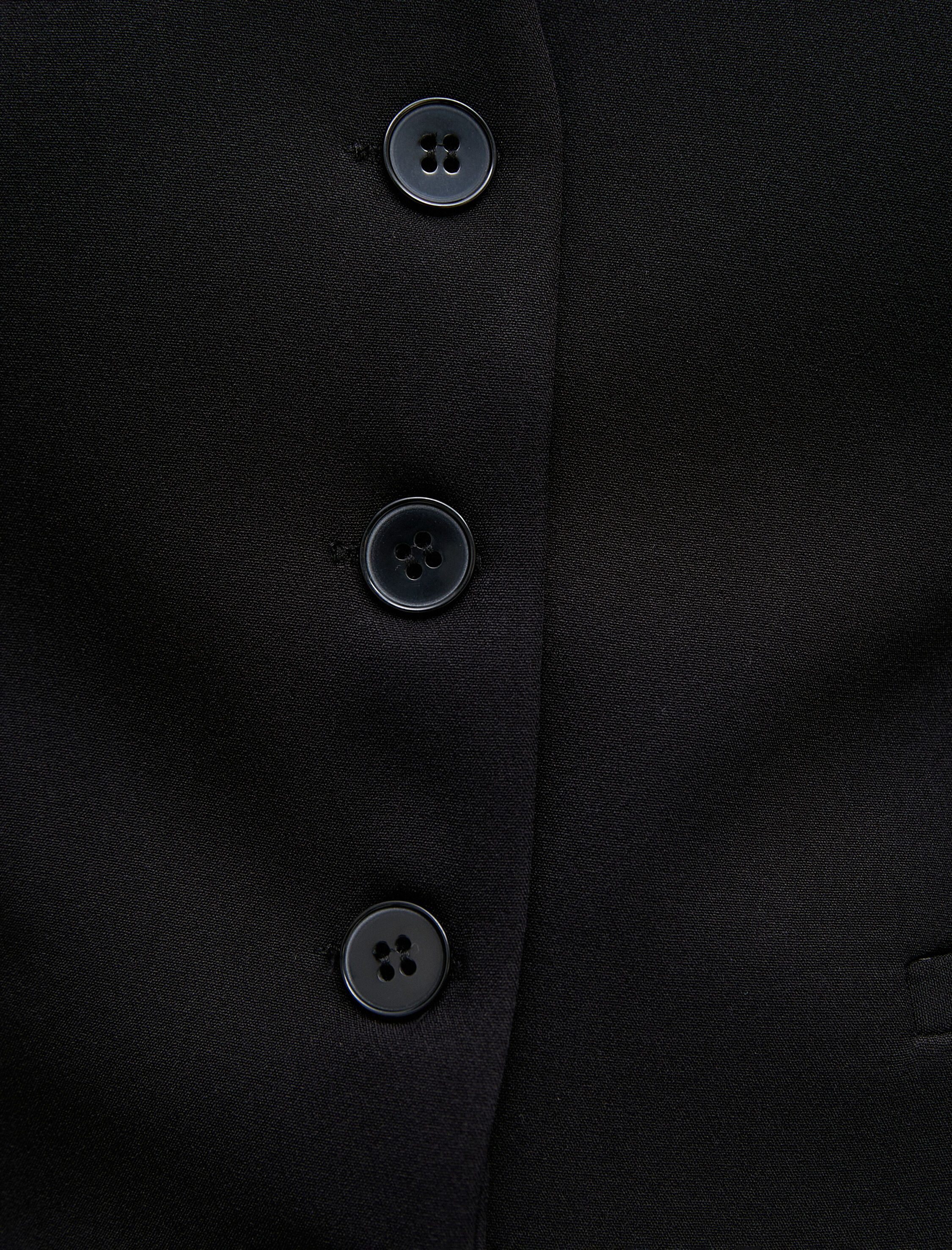   Yelek V Yaka Düğmeli Cep Detaylı