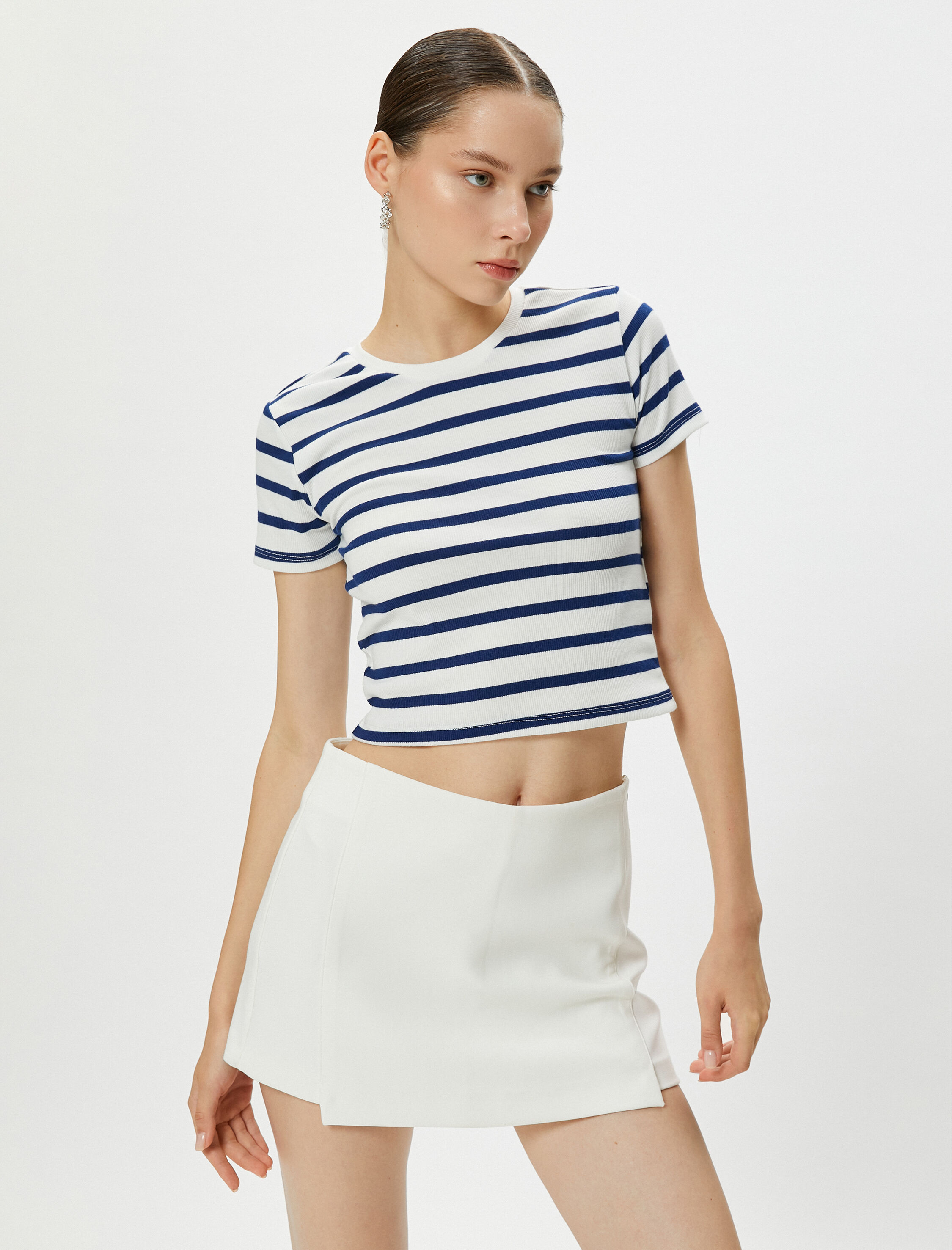   Crop Tişört Kısa Kollu Bisiklet Yaka Viskon Kumaş Karışımlı