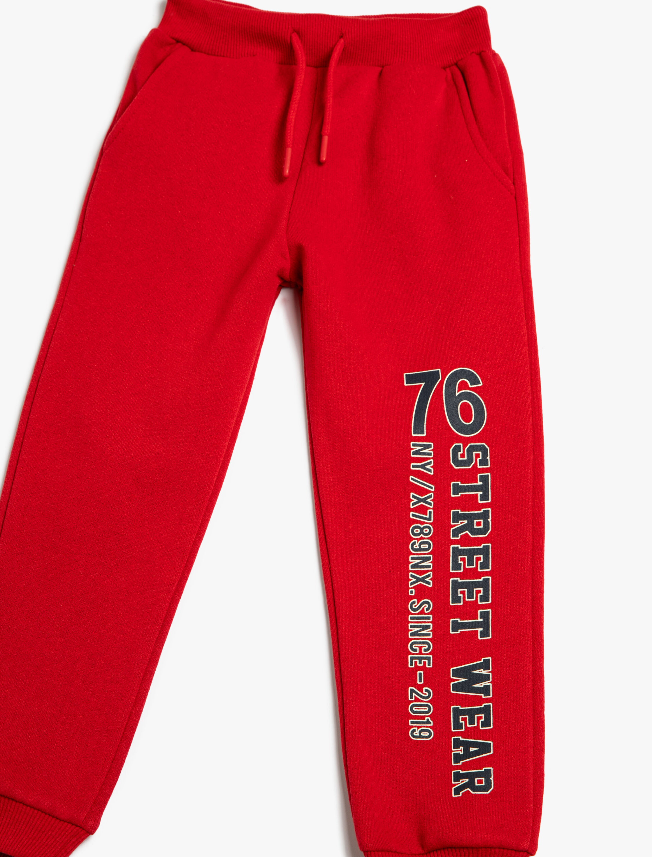  Erkek Çocuk Jogger Eşofman Altı Beli Bağlamalı Cepli Slogan Baskılı Şardonlu