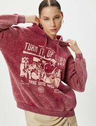 Kapşonlu Sweatshirt Soluk Efektli Baskılı Şardonlu Pamuklu