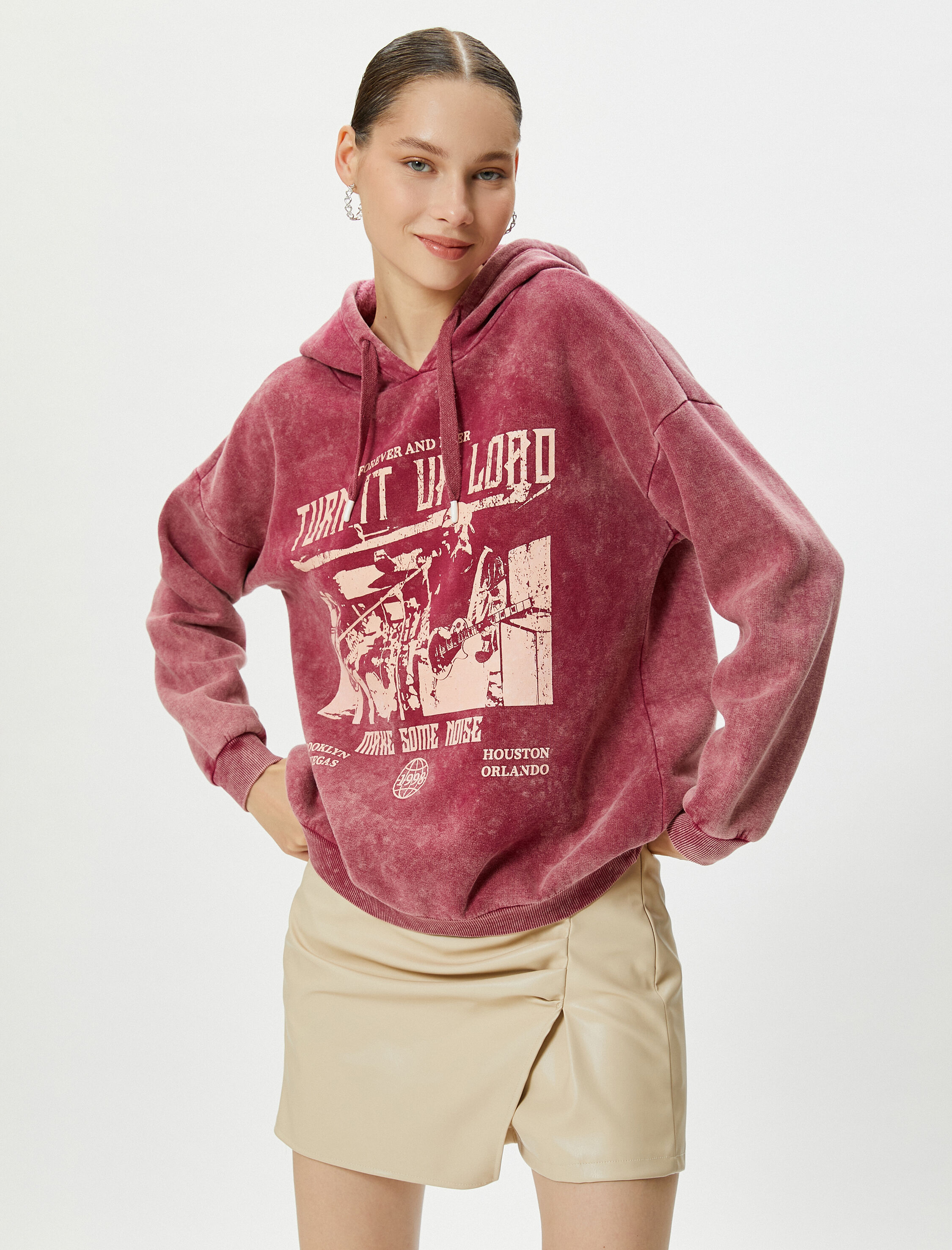   Kapşonlu Sweatshirt Soluk Efektli Baskılı Şardonlu Pamuklu