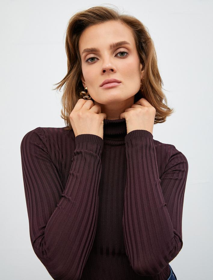  Melis Ağazat X Koton - Boğazlı Triko Kazak