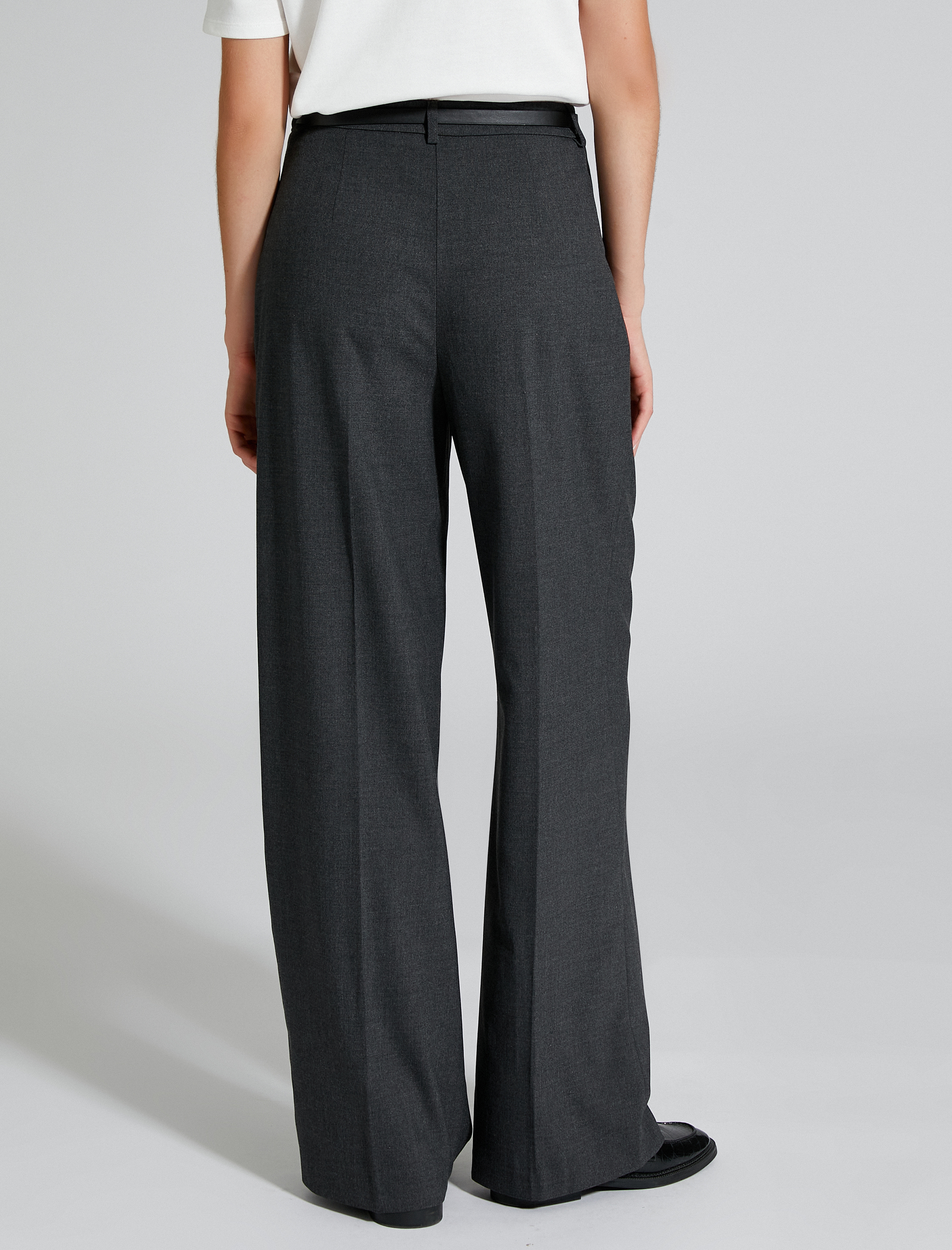   Kumaş Palazzo Pantolon Kemer Detaylı Cepli Pileli