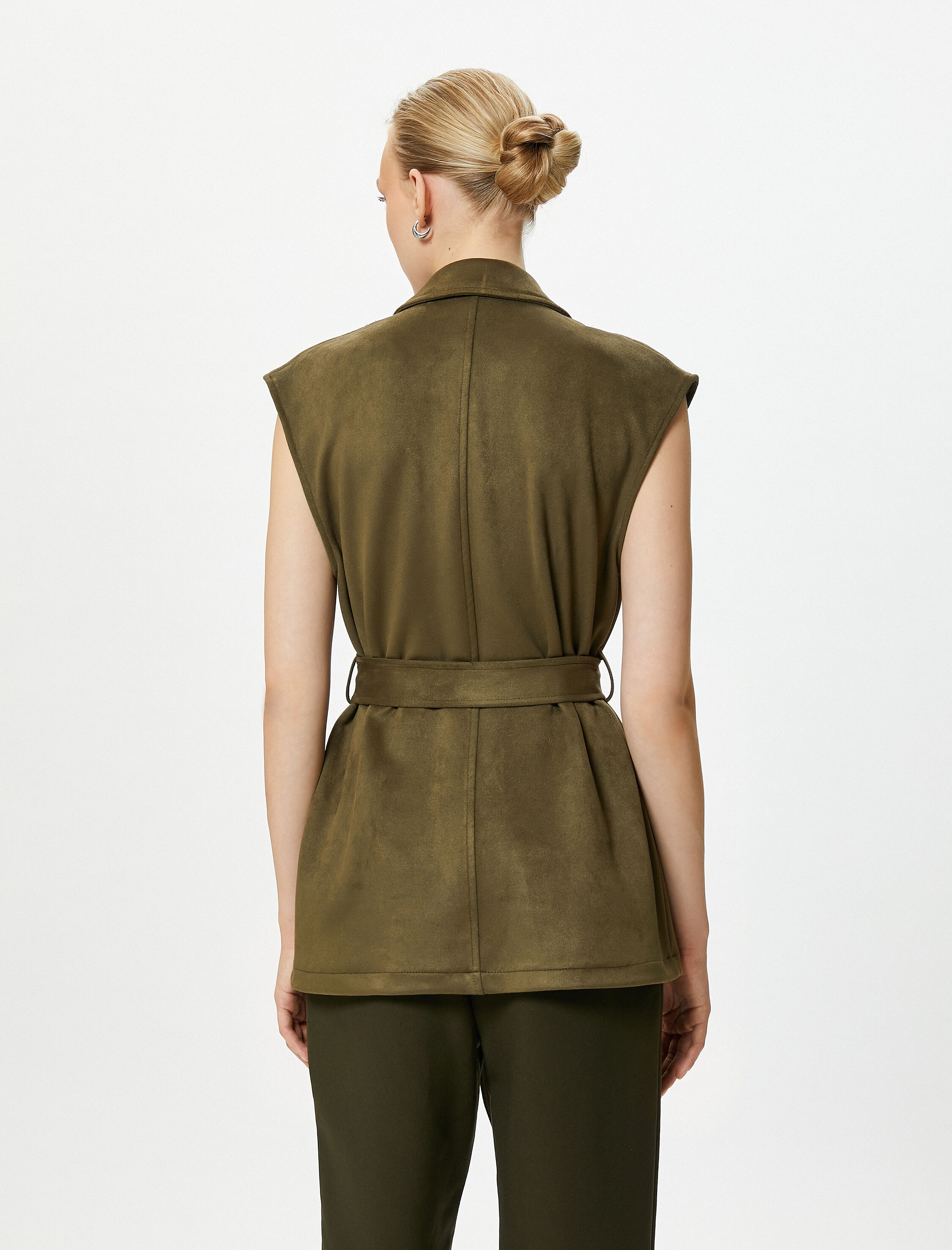   Süet Dokulu Yelek Kuşaklı Kruvaze Kapama