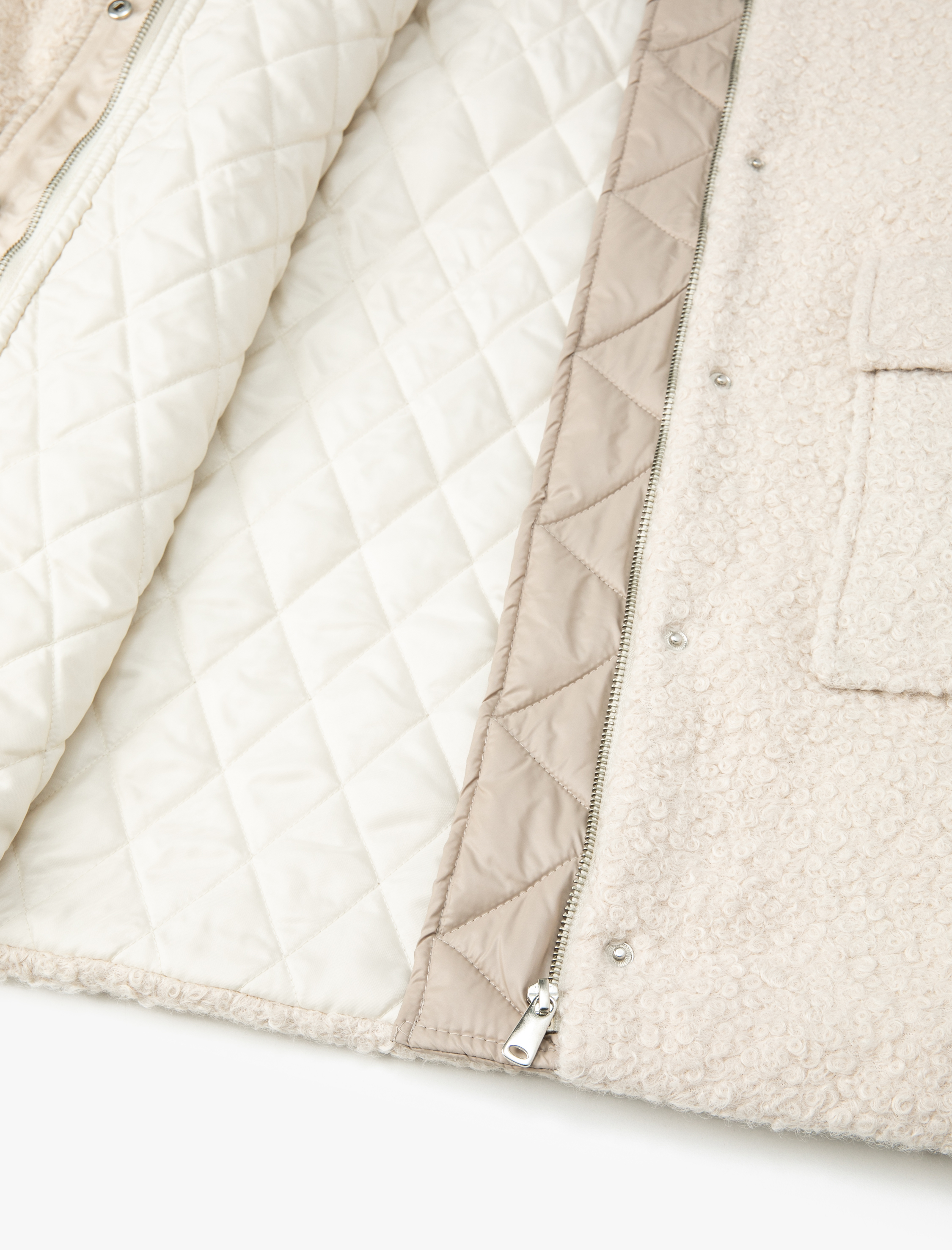   Peluş Uzun Kaban Kapşonlu Fermuarlı Kapitone Rüzgar Kapaklı Cepli