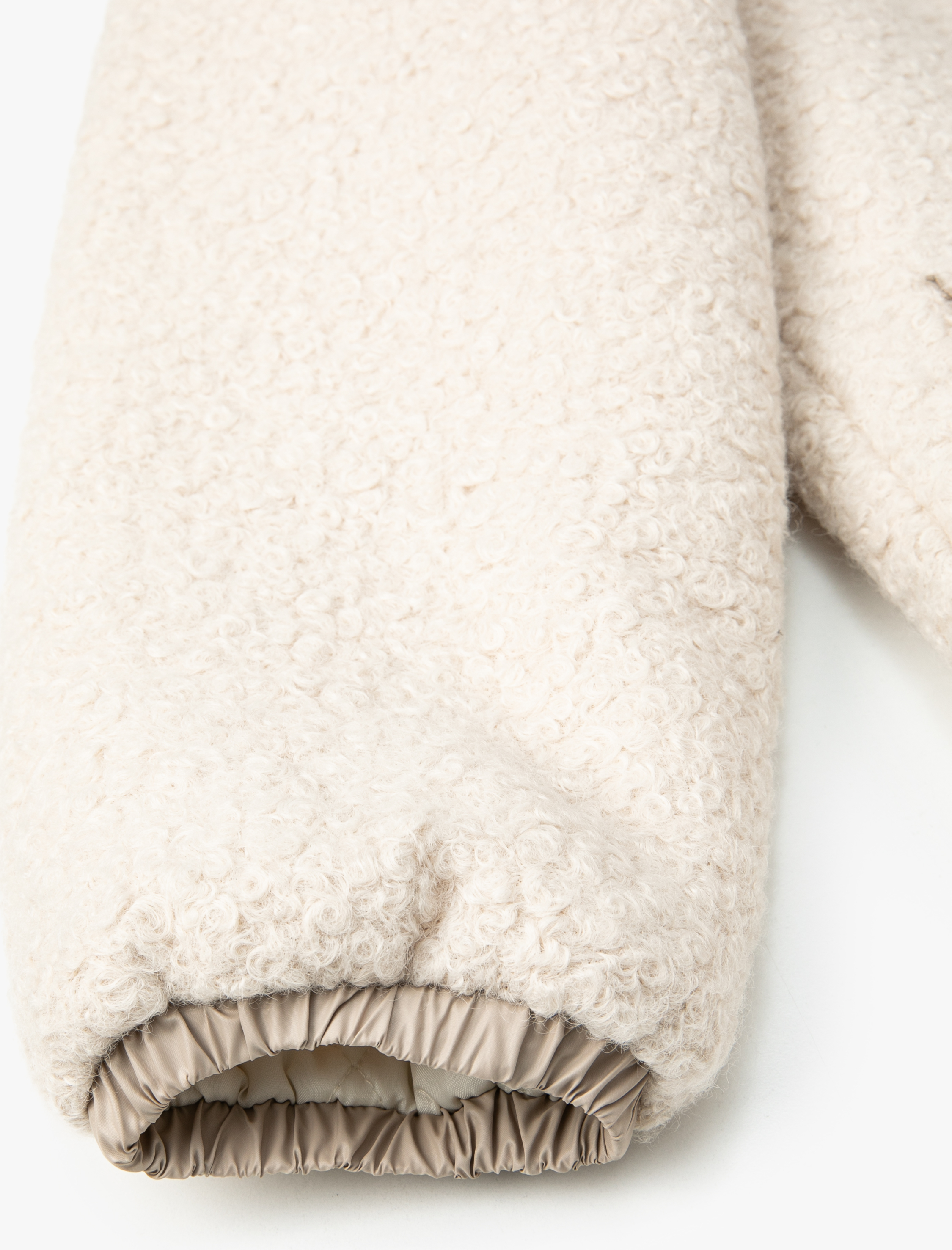   Peluş Uzun Kaban Kapşonlu Fermuarlı Kapitone Rüzgar Kapaklı Cepli