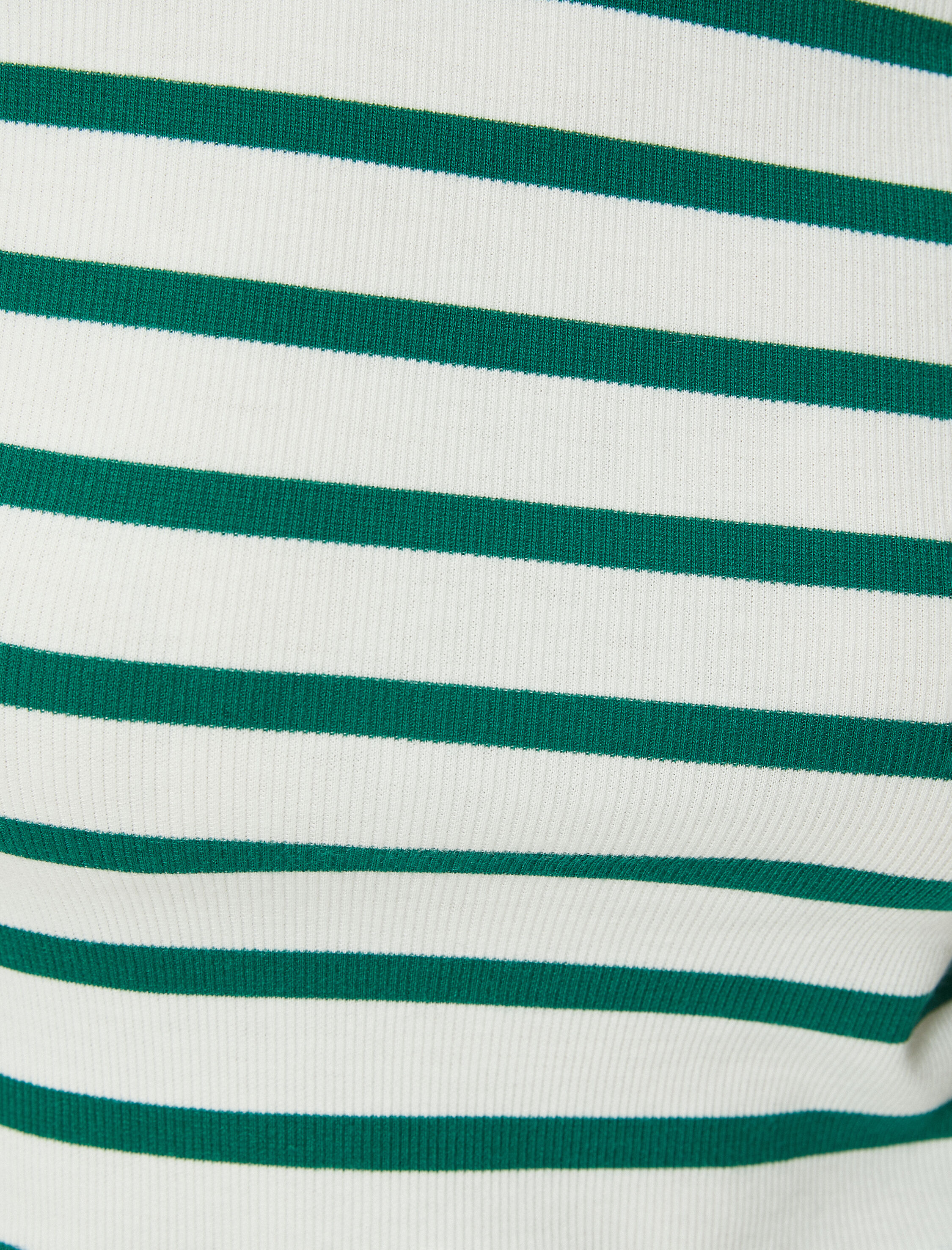 Crop Tişört Kısa Kollu Bisiklet Yaka Viskon Kumaş Karışımlı