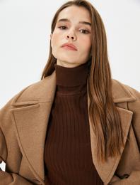 Oversize Kaşe Kaban Düğmeli Cep Detaylı