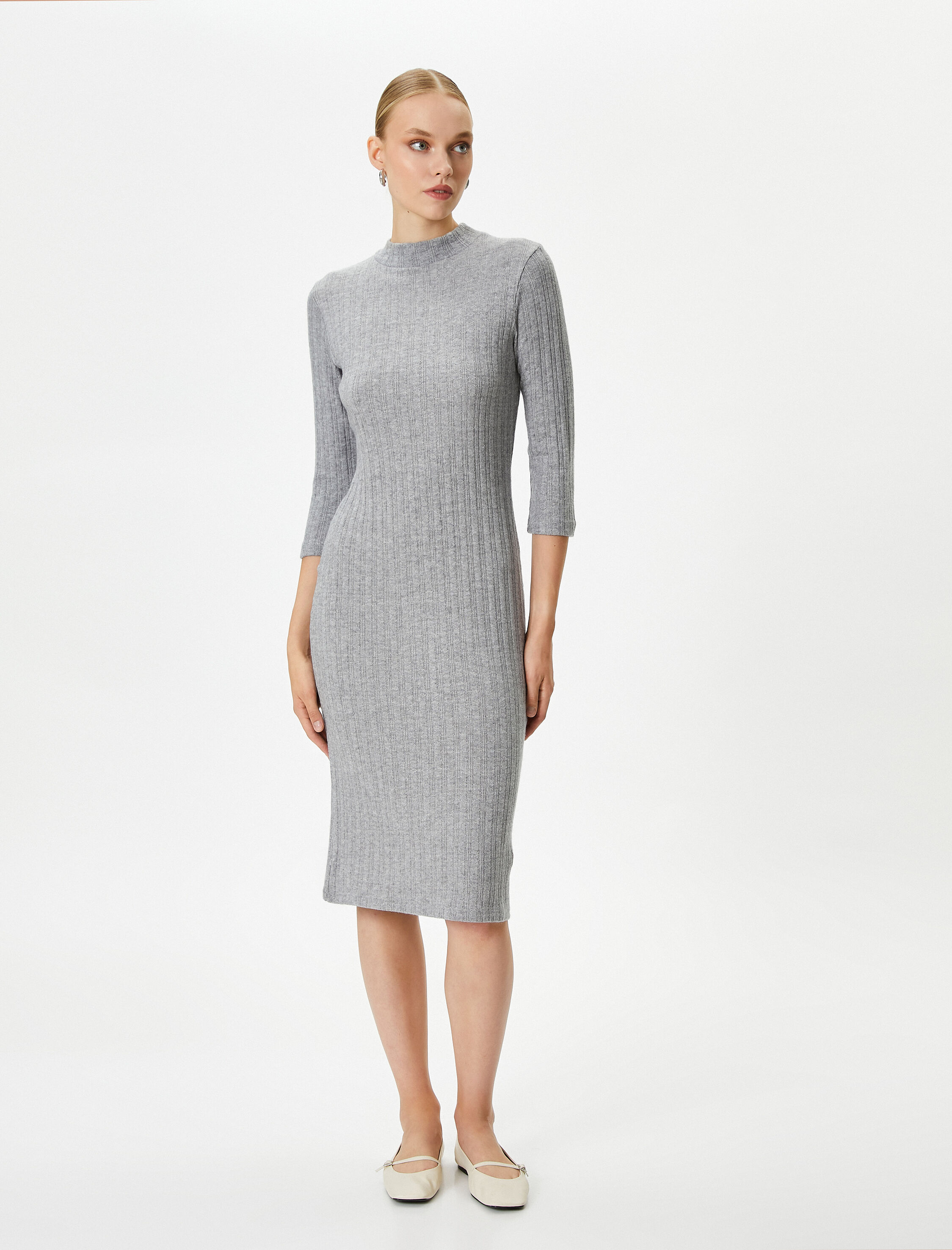   Midi Triko Elbise Yarım Kollu Bisiklet Yaka Slim Fit