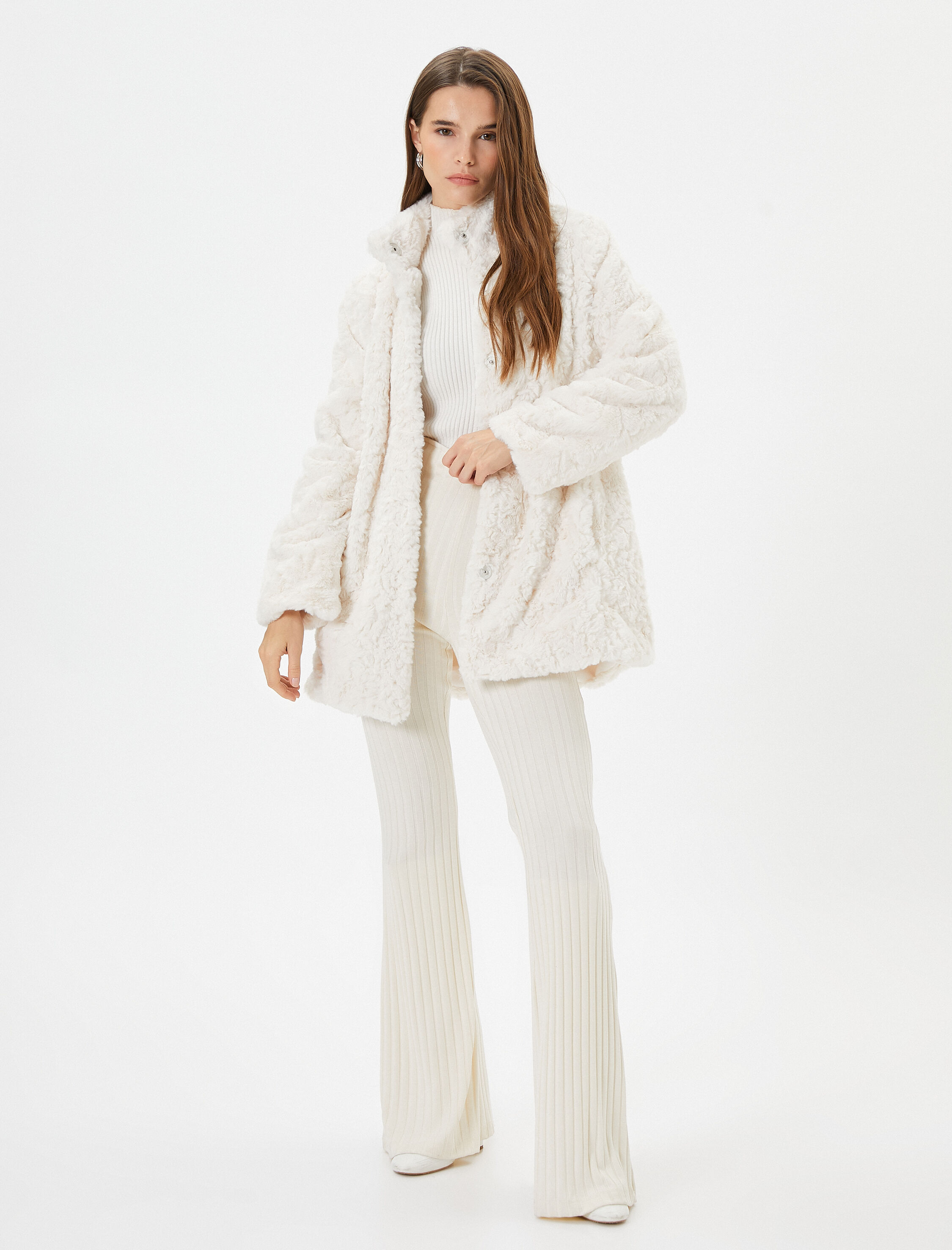   Peluş Mont Dik Yaka Çıtçıt Düğmeli Cepli