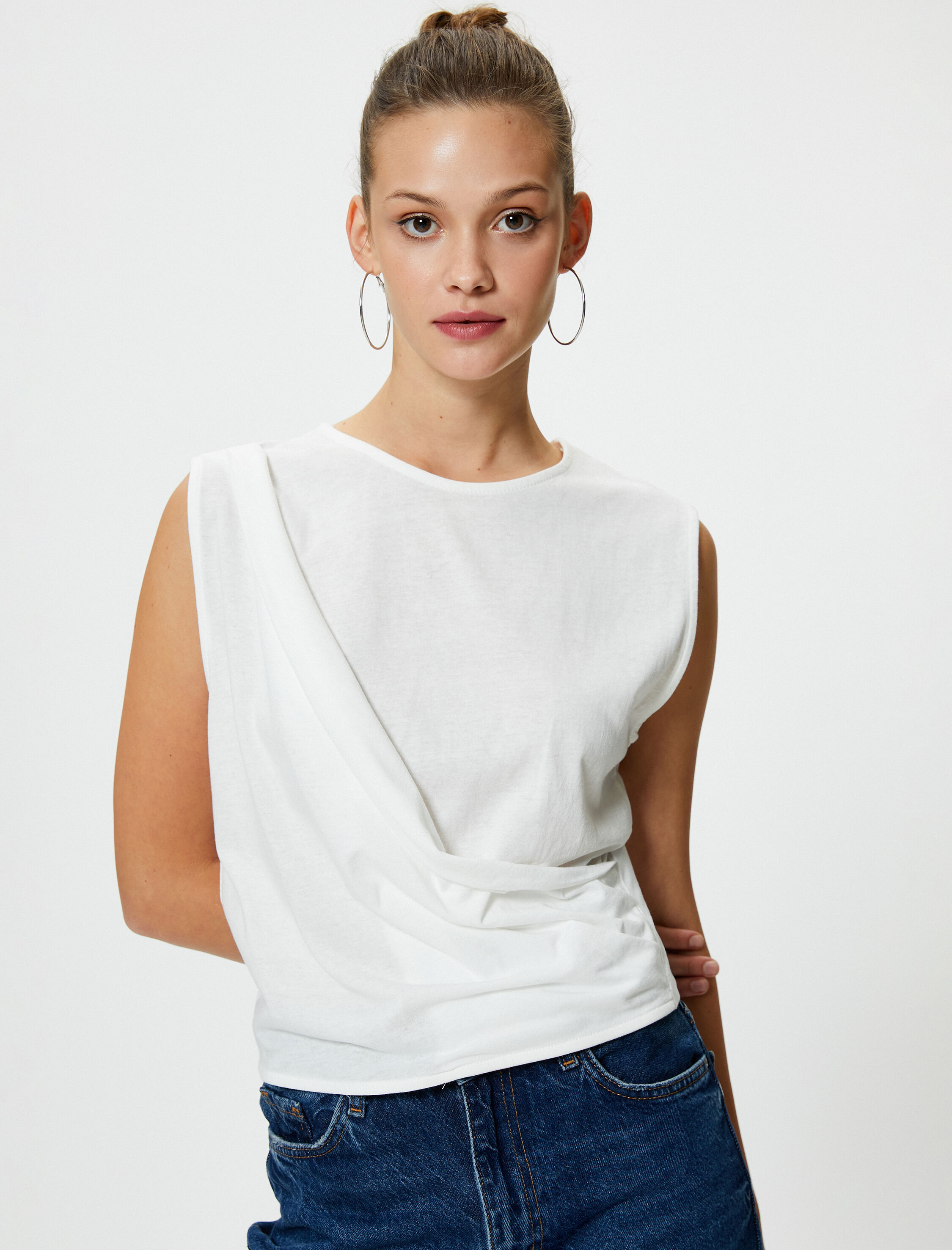   Kolsuz Tişört Drape Detaylı Yuvarlak Yaka Pamuklu