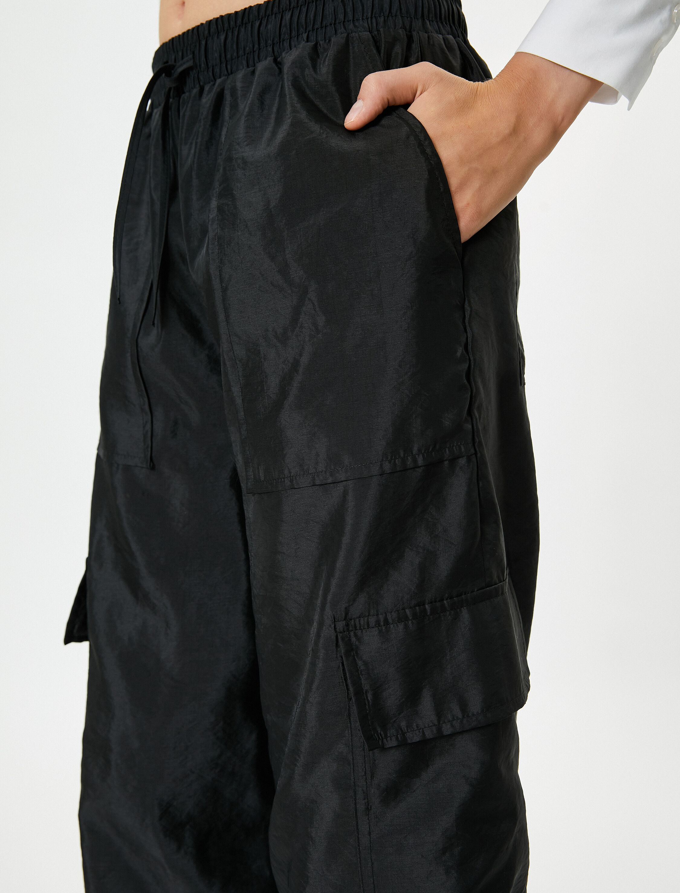   Paraşüt Pantolon Düz Paça Kargo Cepli Beli Bağcıklı