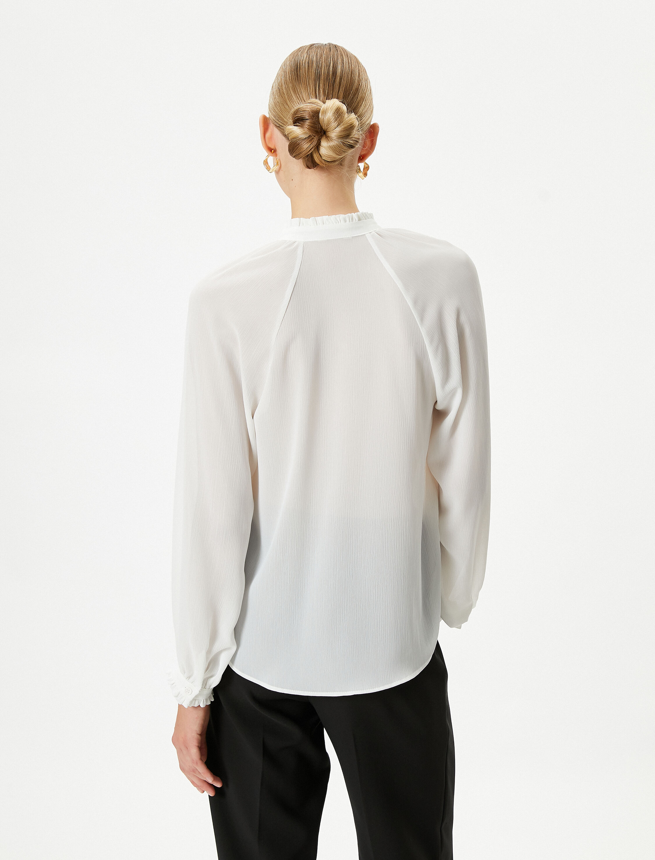   Balon Kollu Bluz Fırfırlı Yaka Pencere Detaylı Bağlamalı