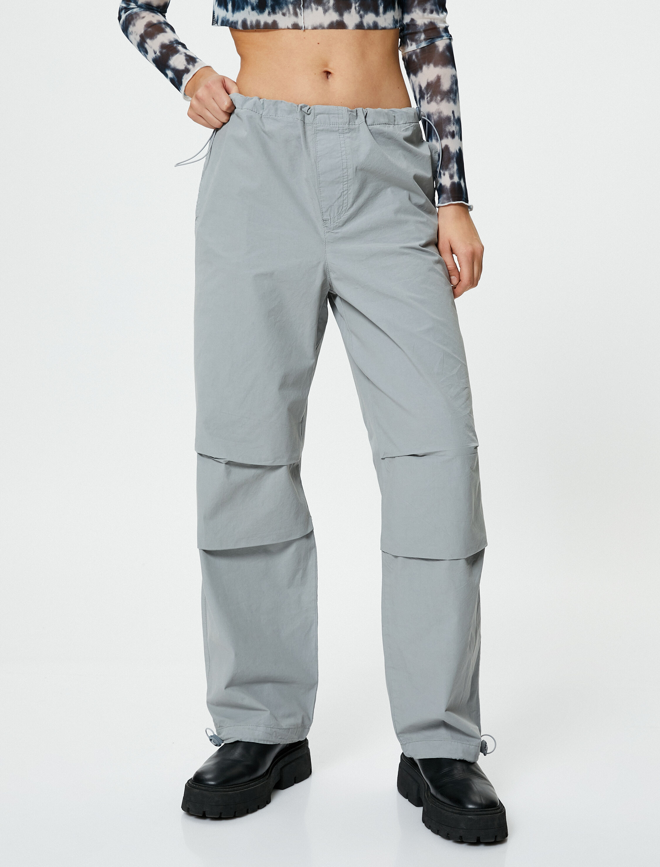   Oversize Paraşüt Pantolon Kat Detaylı Cepli Pamuklu