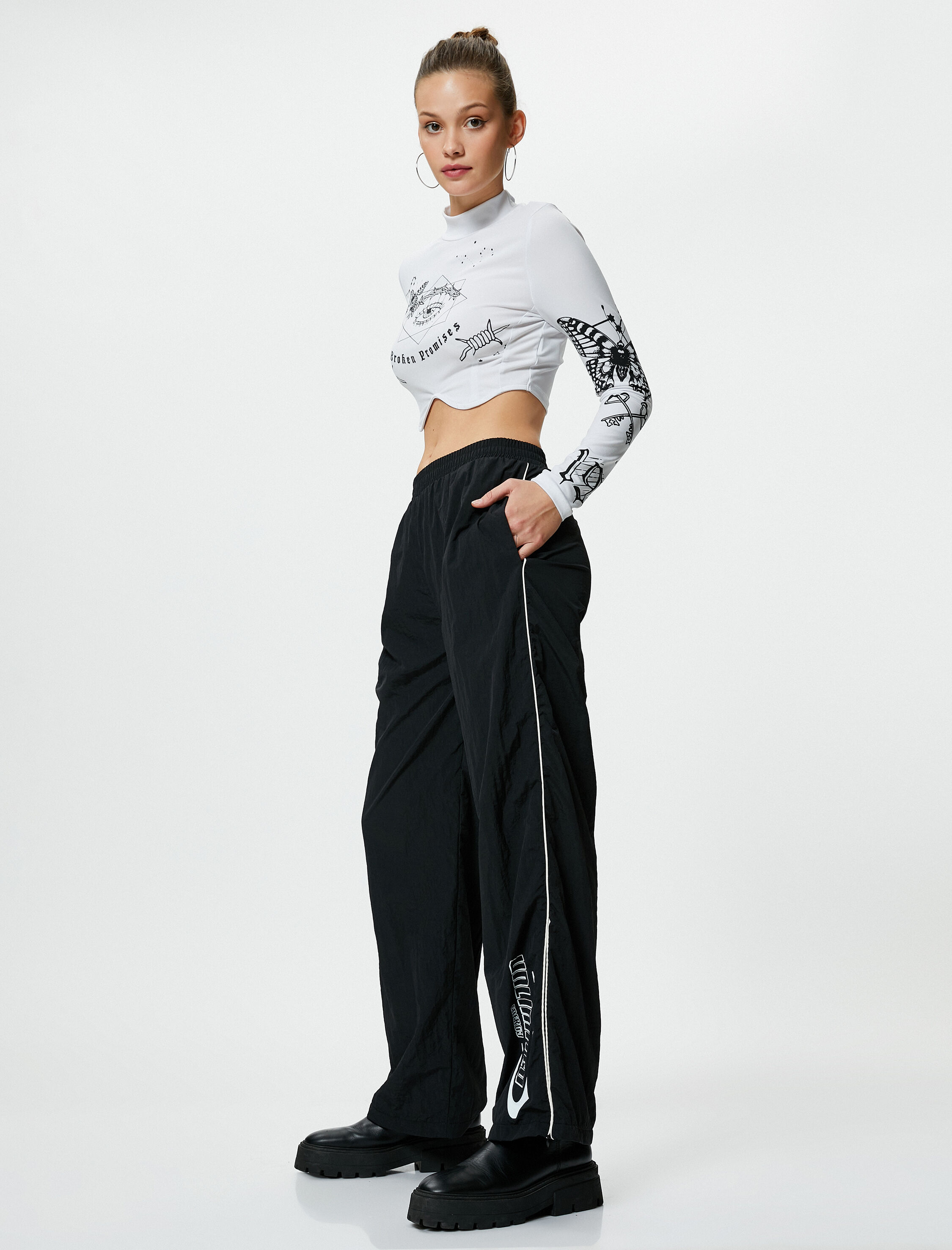   Paraşüt Pantolon Yanları Çizgi Detaylı Cepli Rahat Kalıp