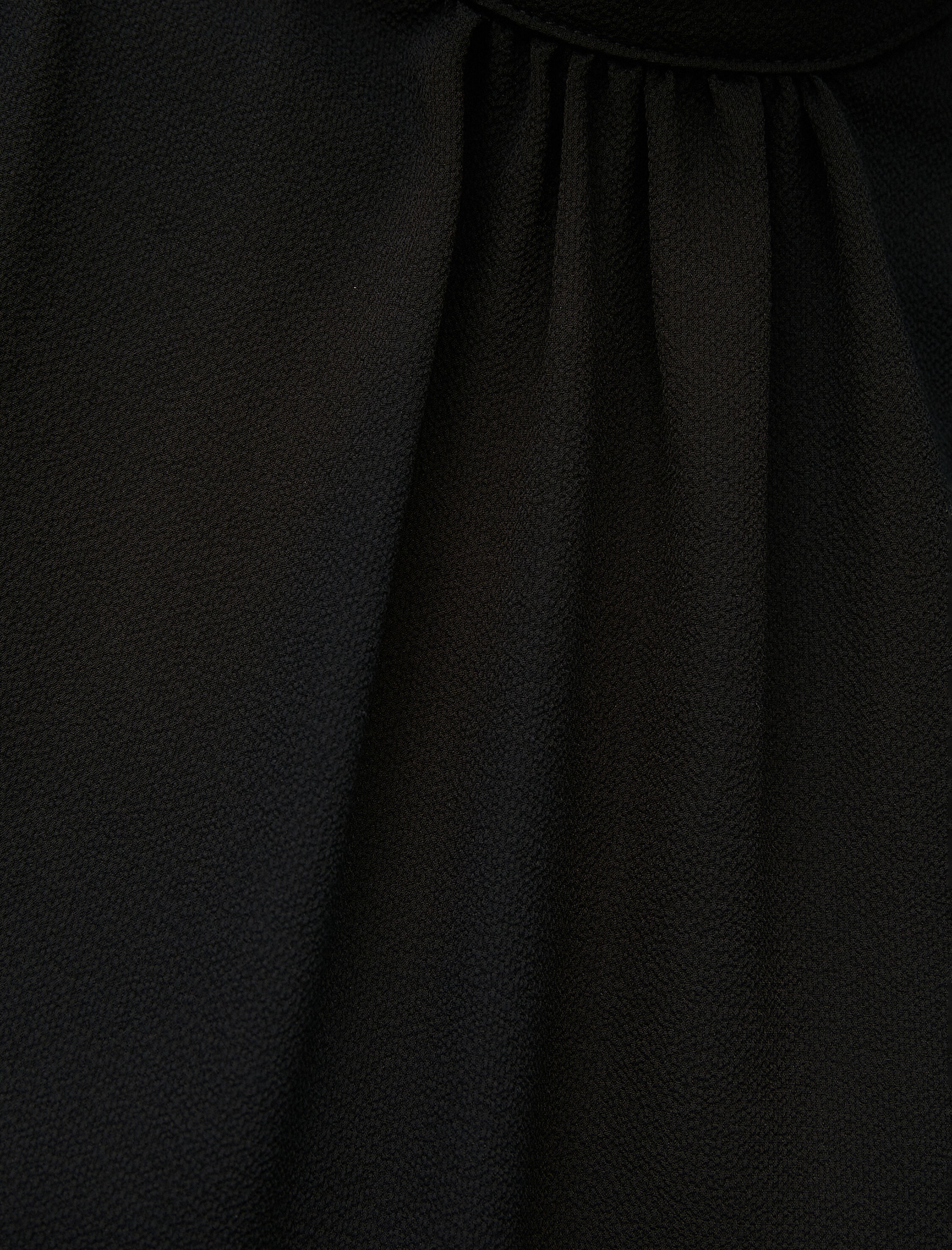   Dik Yaka Bluz Drape Detaylı Uzun Kollu